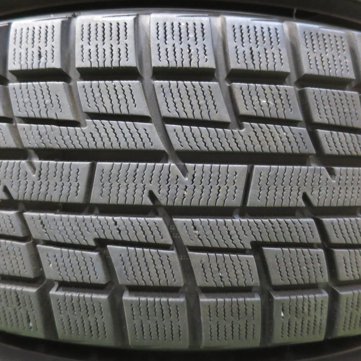 バリ溝！23年！9.5分以上★スタッドレス 185/65R15 ヨコハマ アイスガード iG60 プラクティバ アイス BP02 GMach 15インチ PCD100/4H★5053103イス