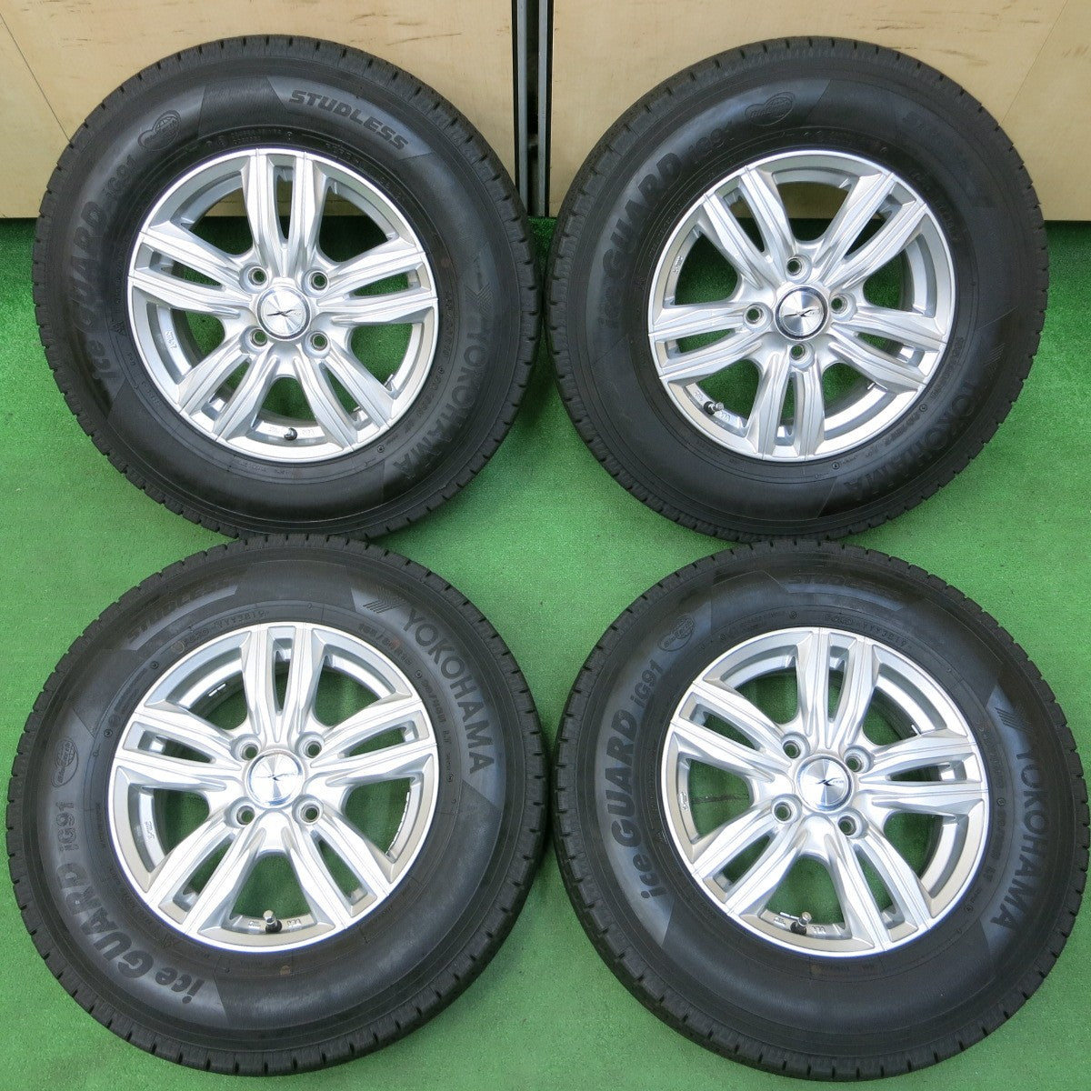 *送料無料* バリ溝！キレイ！9.5分★スタッドレス 165/80R13 90/88N ヨコハマ アイスガード iG91 JOKER ジョーカー 13インチ PCD100/4H★4052403イス