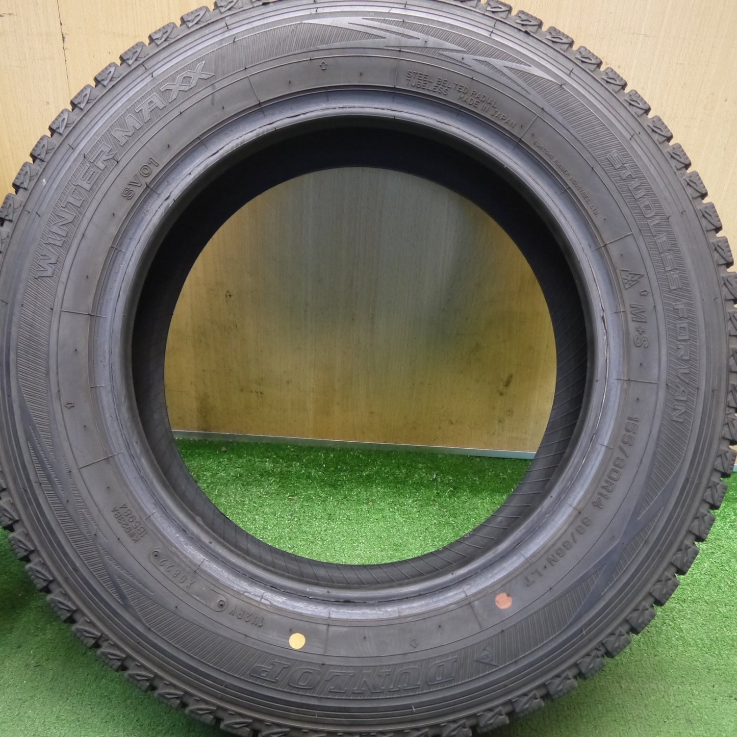 バリ溝！22年！9.5分◎スタッドレス 155/80R14 88/86N ダンロップ ウインターマックス SV01 タイヤ 14インチ サクシード プロボックス 等◎6090102Hスタ