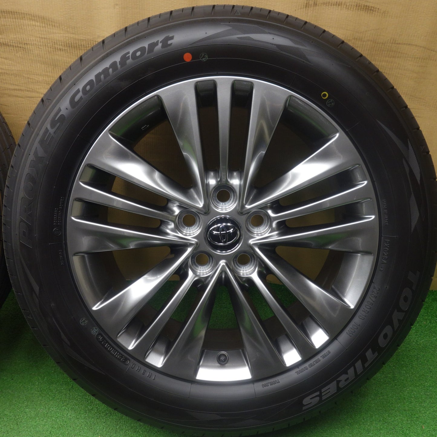 新車外し！25年◎トヨタ 40系 アルファード Zグレード 純正 225/60R18 トーヨー プロクセス Comfort コンフォート 18インチ PCD120/5H◎6082802KTノ