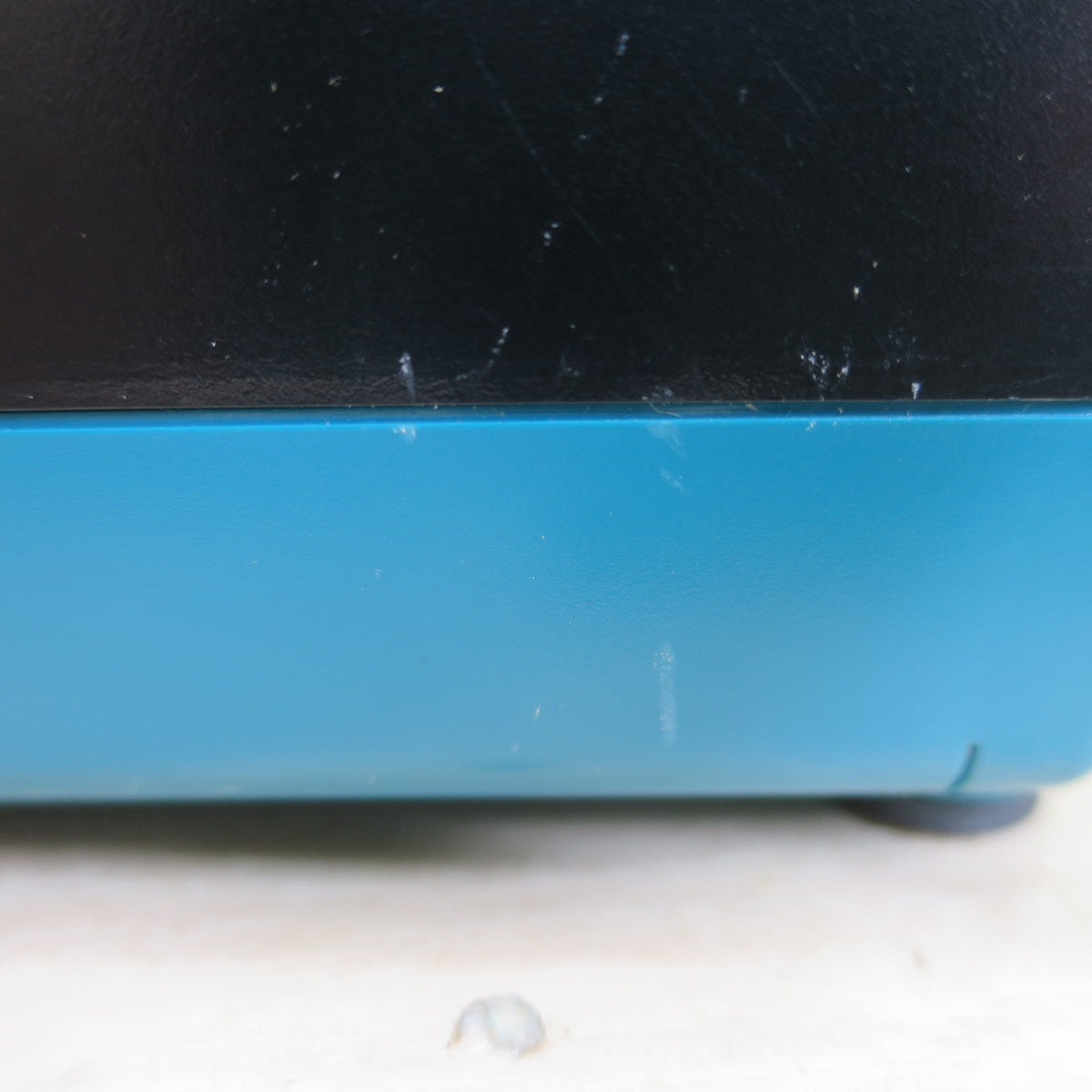 [送料無料] 未使用☆マキタ 急速 充電器 DC40RA 電動 工具 40V(max) バッテリー用 純正品 makita☆