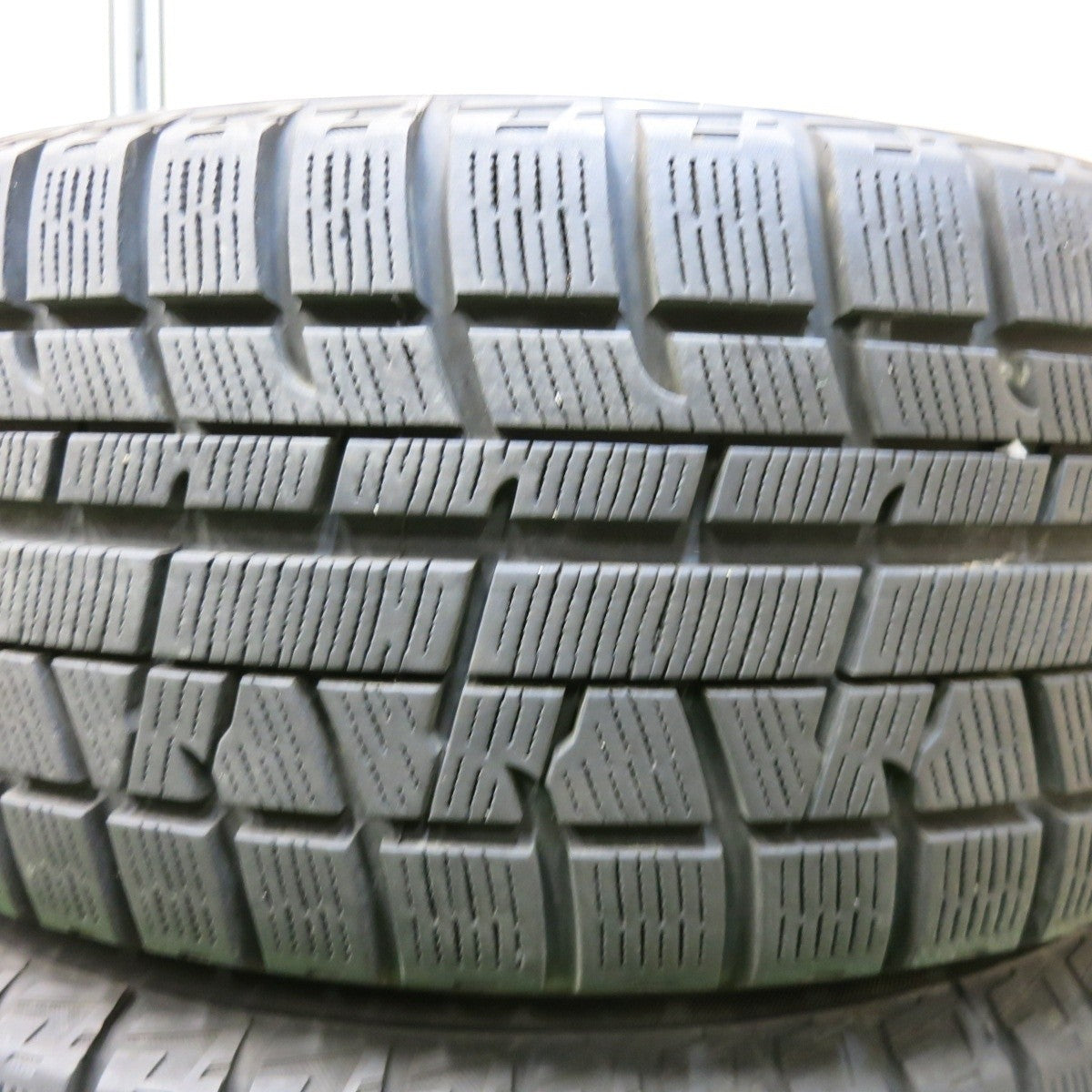 バリ溝！キレイ！9分★アウディ 8X A1 等 TECMAG TYPE 207R 205/55R15 スタッドレス ヨコハマ アイスガード iG50 プラス テクマグ 15インチ PCD100/5H★4121808SYス
