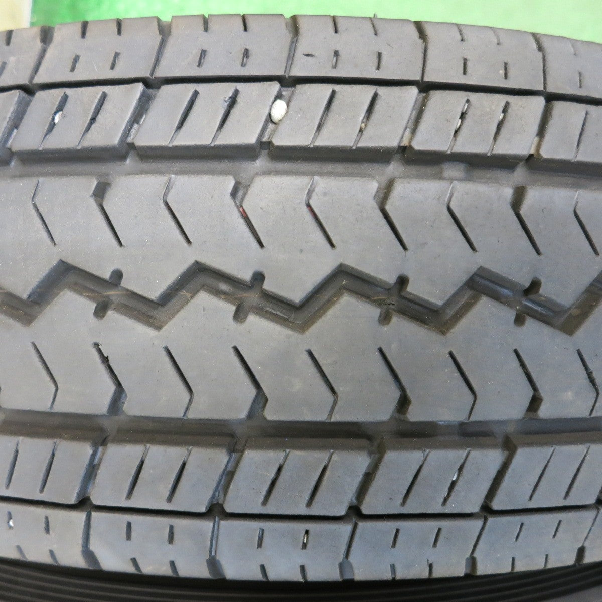 バリ溝！25年！9.5分◎185/80R14 102/100N トーヨー デルベックス V-03e スチール ホイール 14インチ DELVEX PCD114.3/5H◎6073004HAノ