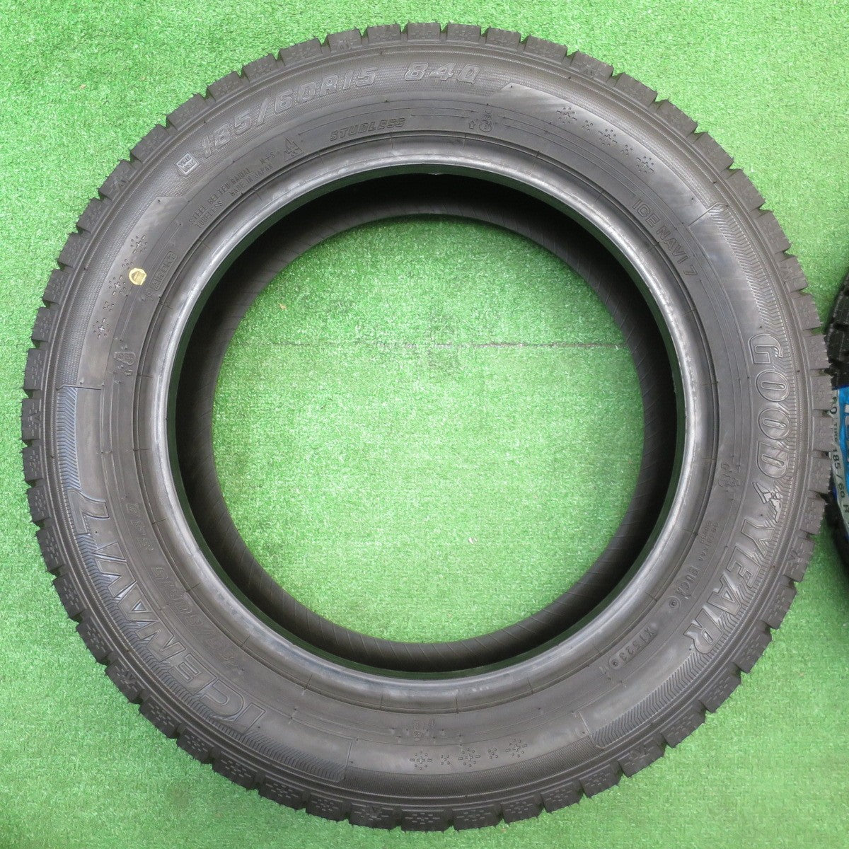 未使用！23年★スタッドレス 185/60R15 グッドイヤー アイスナビ7 タイヤ 15インチ アクア ヤリス ヴィッツ フィールダー スイフト フィット 等★5110507NJスタ