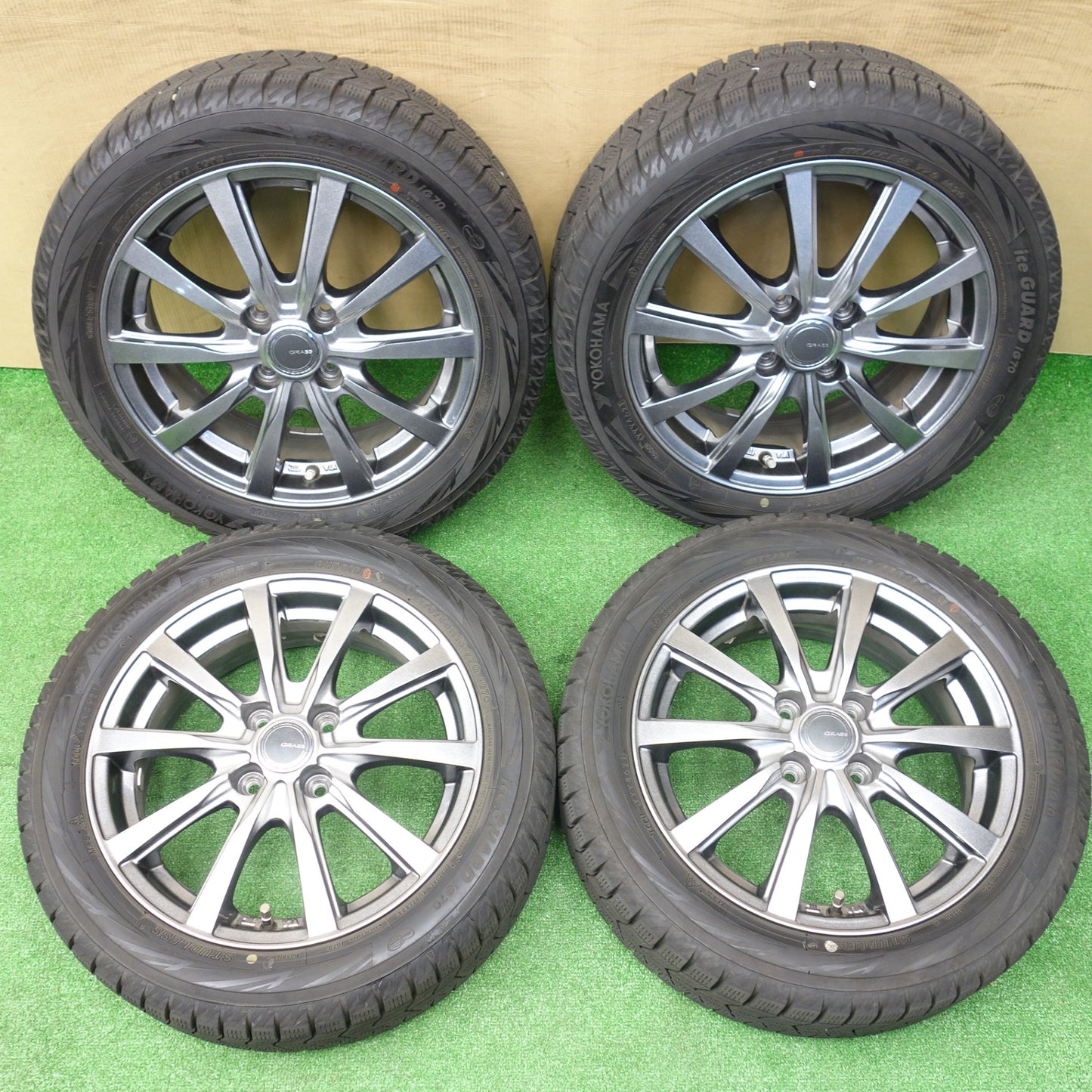 バリ溝！21年！キレイ！9.5分★スタッドレス 175/55R15 ヨコハマ アイスガード iG70 GRASS グラス 15インチ PCD100/4H★5121902KTス