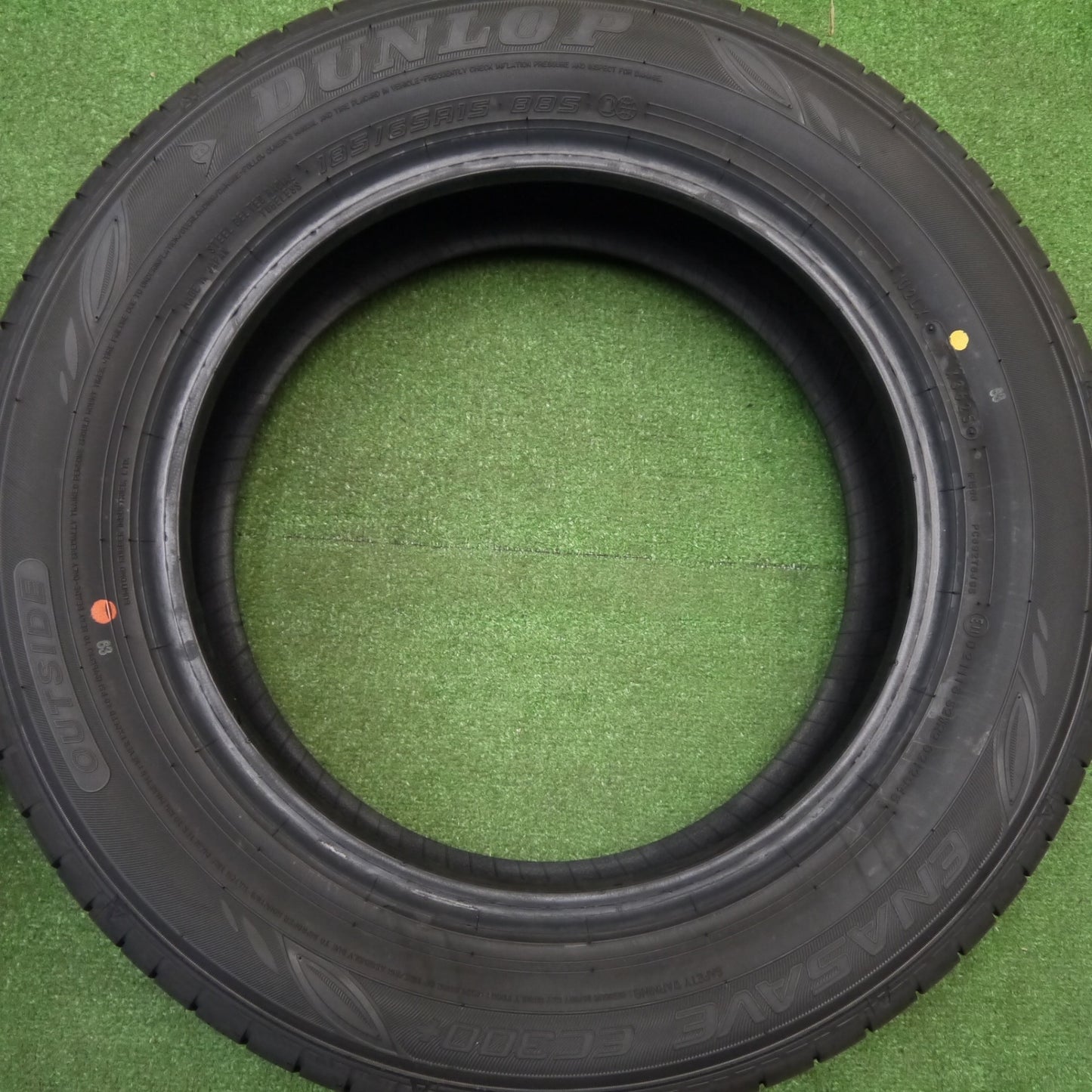 新車外し！25年★185/65R15 ダンロップ エナセーブ EC300+ タイヤ 15インチ アクア フィールダー アクシオ フリード ノート bB 等★5111204Hノタ