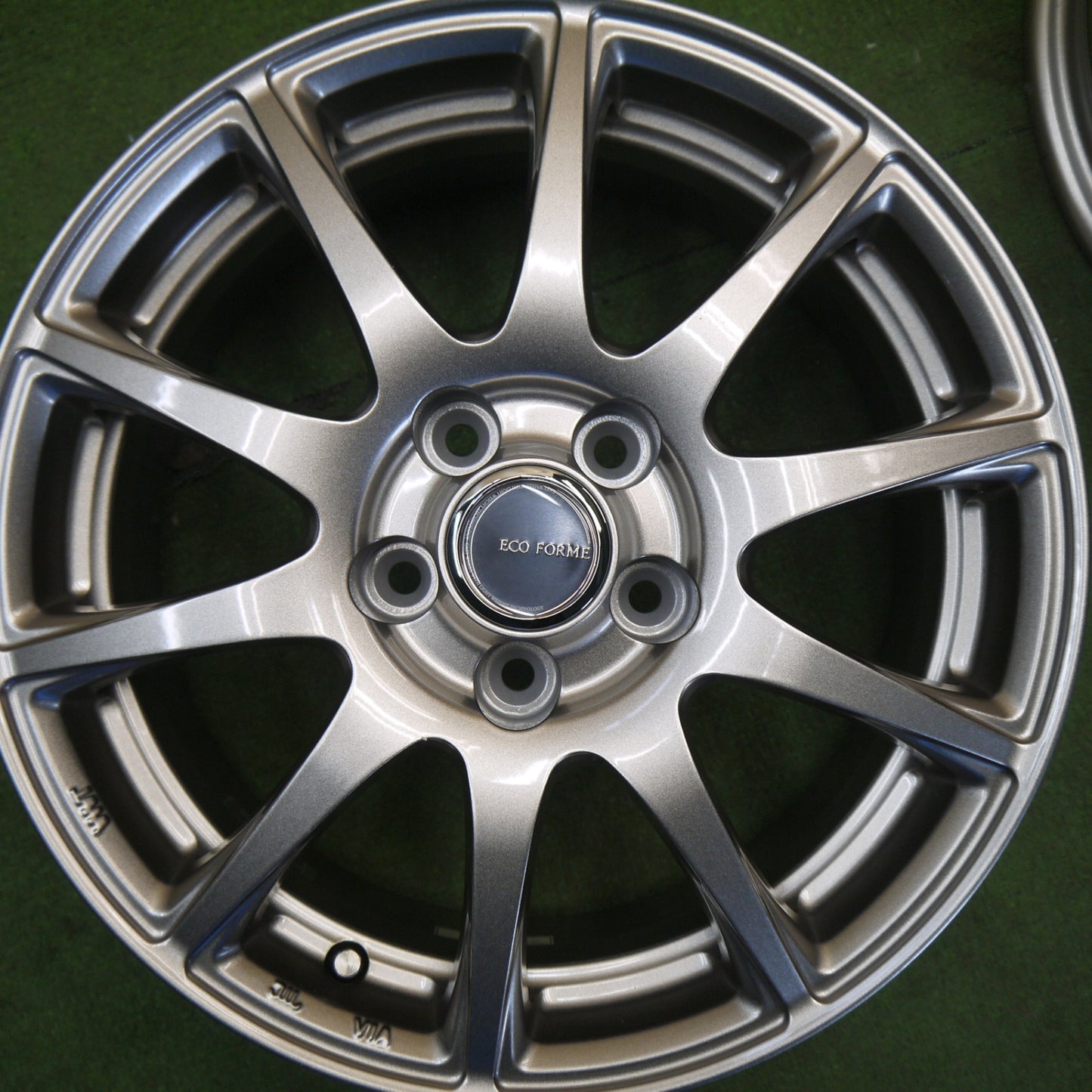 未使用★ECO FORME SE-23 エコフォルム 15インチ ホイール 15×6J PCD100/5H★6042210Hホ