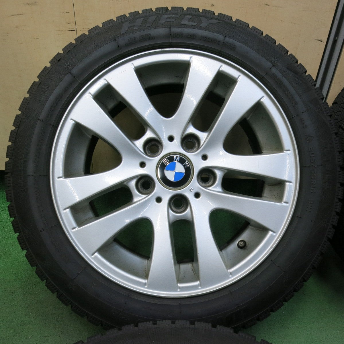 バリ溝！23年！ほぼ10分★BMW 3シリーズ E90 E91 純正 205/55R16 スタッドレス ブリヂストン ブリザック VRX ハイフライ Win-turi 216 16インチ PCD120/5H★5071811SYス
