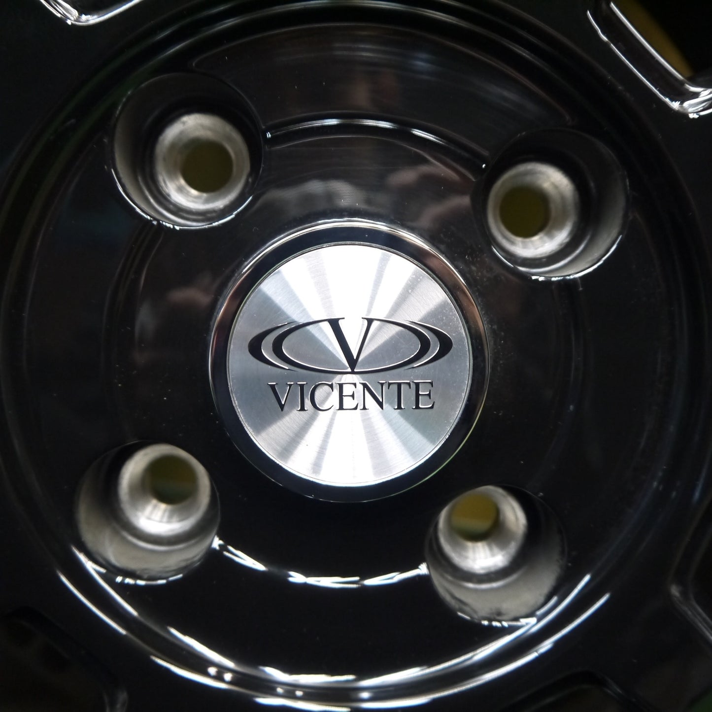 バリ溝！24年！キレイ！9.5分以上★スタッドレス 165/80R14 97/95N ヨコハマ アイスガード iG91 VICENTE-06 ヴィセンテ 14インチ PCD114.3/4H★5112603Hス
