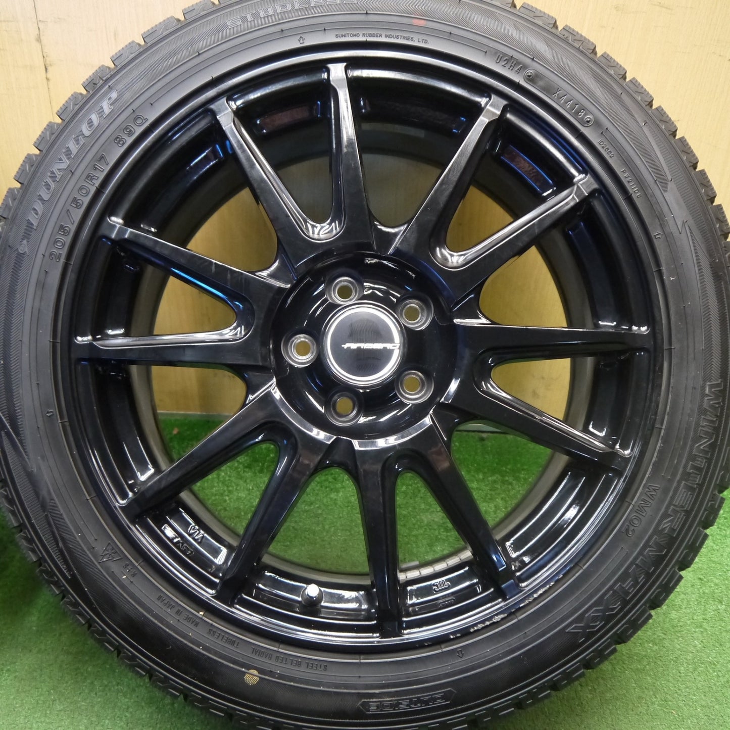 ほぼ未使用★プリウス 等 205/50R17 スタッドレス ダンロップ ウインターマックス WM02 AIRBERG エアベルグ 17インチ PCD100/5H★6032703Hス
