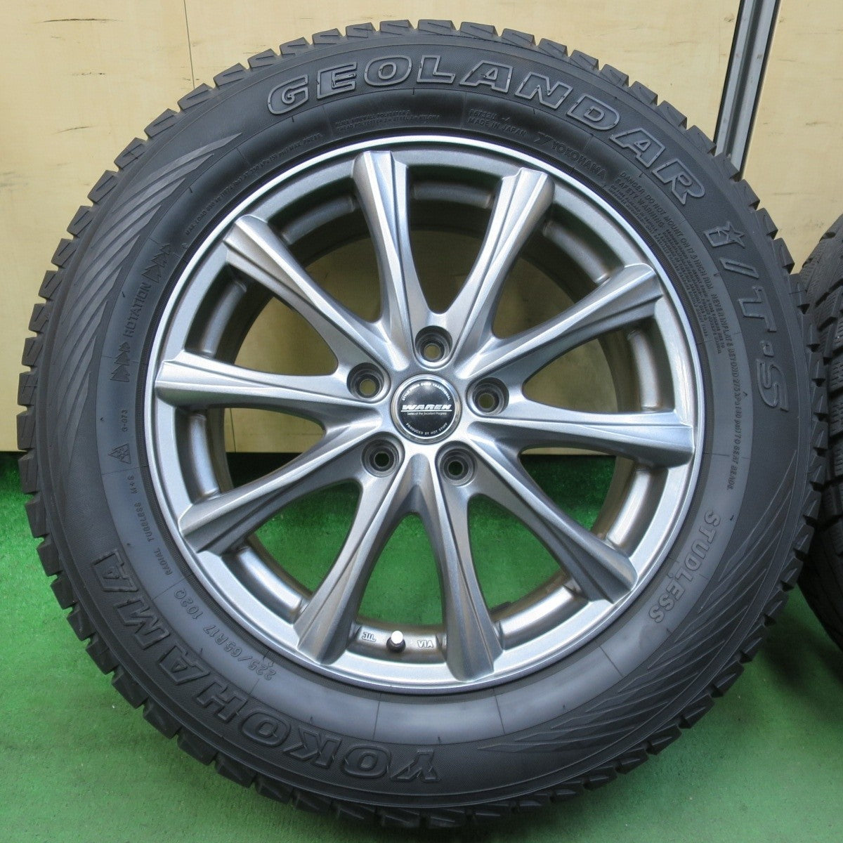 バリ溝！9.5分★スタッドレス 225/65R17 ヨコハマ ジオランダー i/T-S WAREN ヴァーレン 17インチ PCD114.3/5H★5012106イス