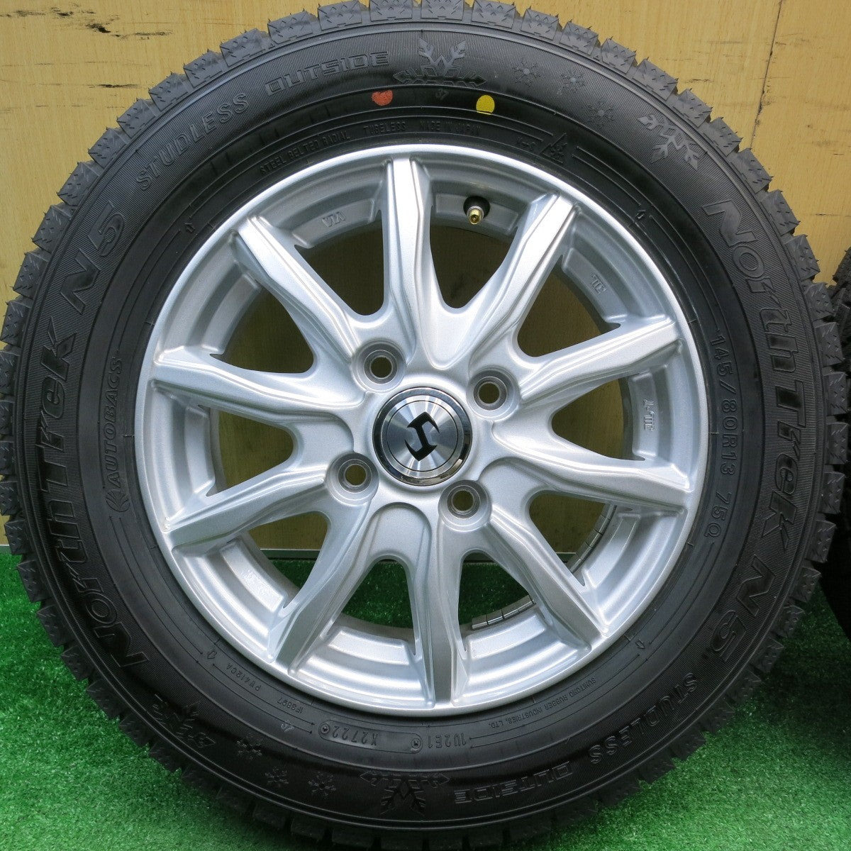 ほぼ未使用！22年！キレイ★スタッドレス 145/80R13 オートバックス ノーストレック N5 社外 アルミ 13インチ PCD100/4H★5121801HAス