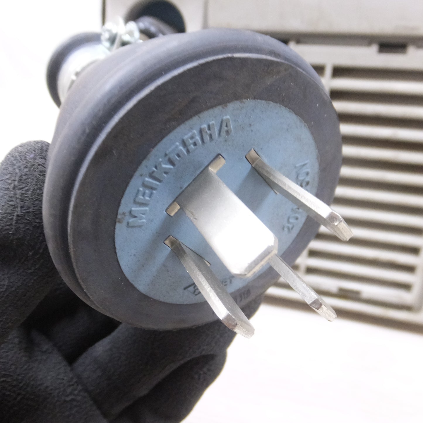 [送料無料] ◆ダイヘン DAIHEN インバーター ティグミニ 200P II TIG 溶接機 VRTPM-202(S-2) 2005年製 直流電源 TIG MINI◆