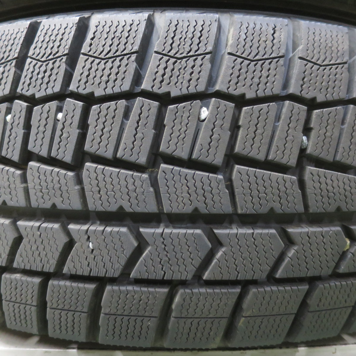 バリ溝！23年！キレイ！9.5分以上◎XV 等 225/55R17 スタッドレス ダンロップ ウインターマックス WM02 AXEL アクセル 17インチ PCD100/5H◎6092306イス