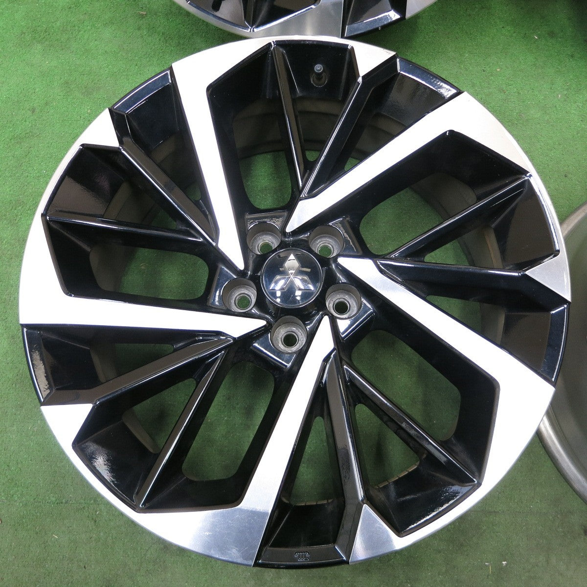 キレイ★三菱 アウトランダー PHEV 純正 ENKEI ホイール 20インチ エンケイ 20×8J PCD114.3/5H★5110505ナホ