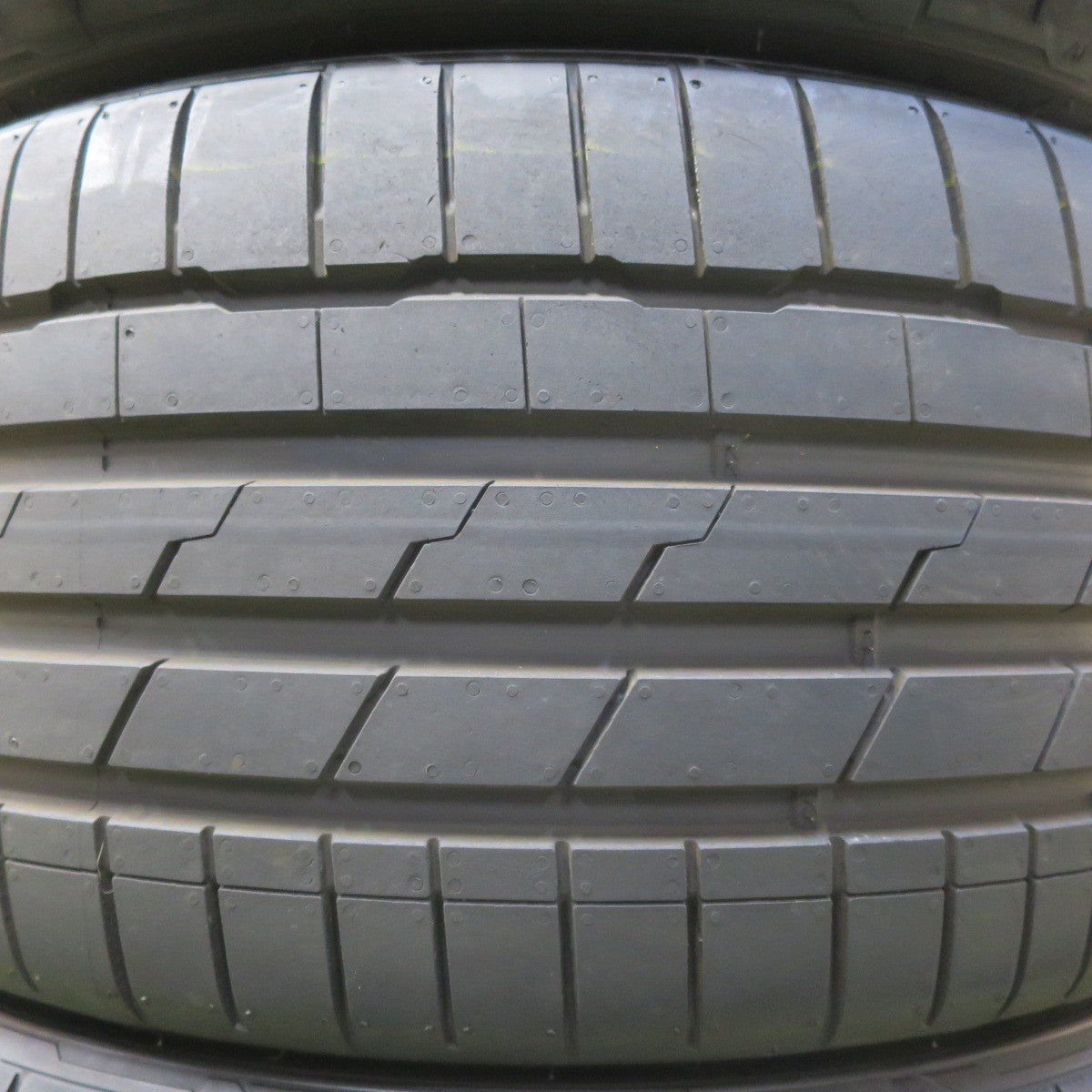 新車外し！ほぼ未使用！25年★235/35R19 ハンコック ベンタス S1 evo3 タイヤ 19インチ ワーゲン ゴルフ 等★5073101イノタ