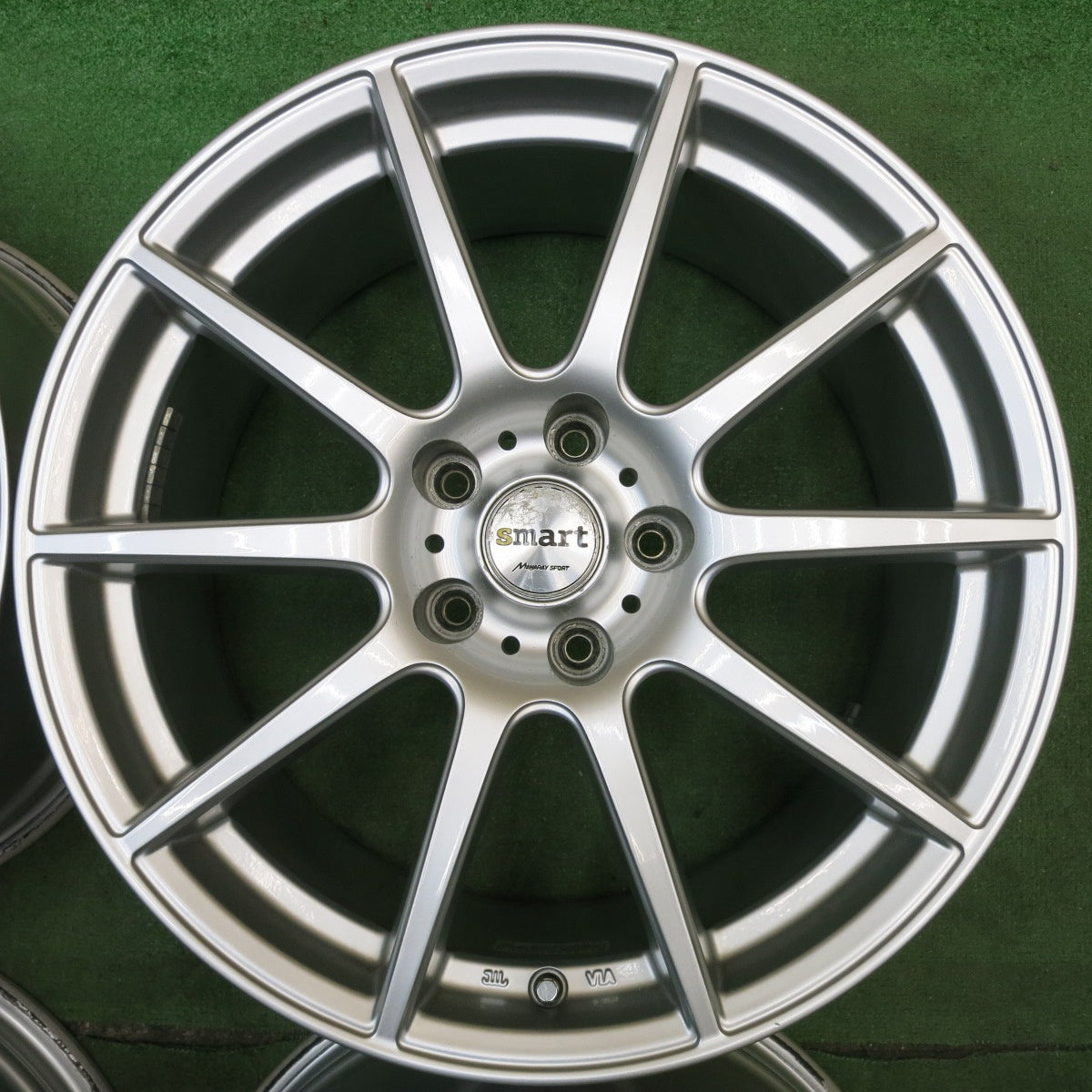 4本価格★smart MANARAY SPORT 18インチ ホイール スマート マナレイ スポーツ 18×8J PCD114.3/5H★6062402HAホ