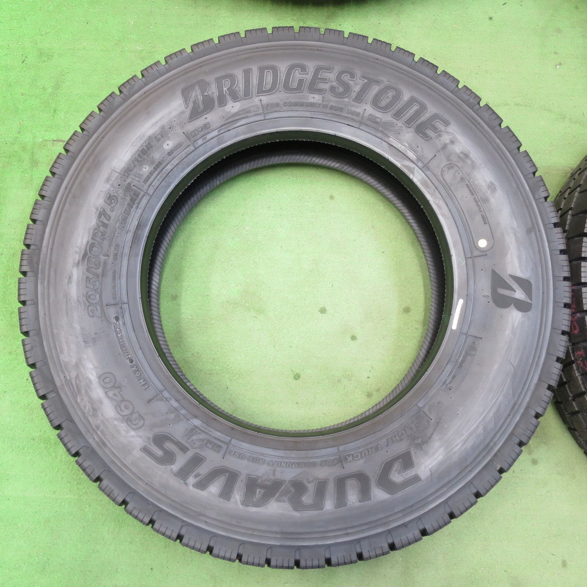 未使用！25年★トラック タイヤ 205/80R17.5 120/118N ブリヂストン デュラビス G640 DURAVIS 17.5インチ★5063006イノタ