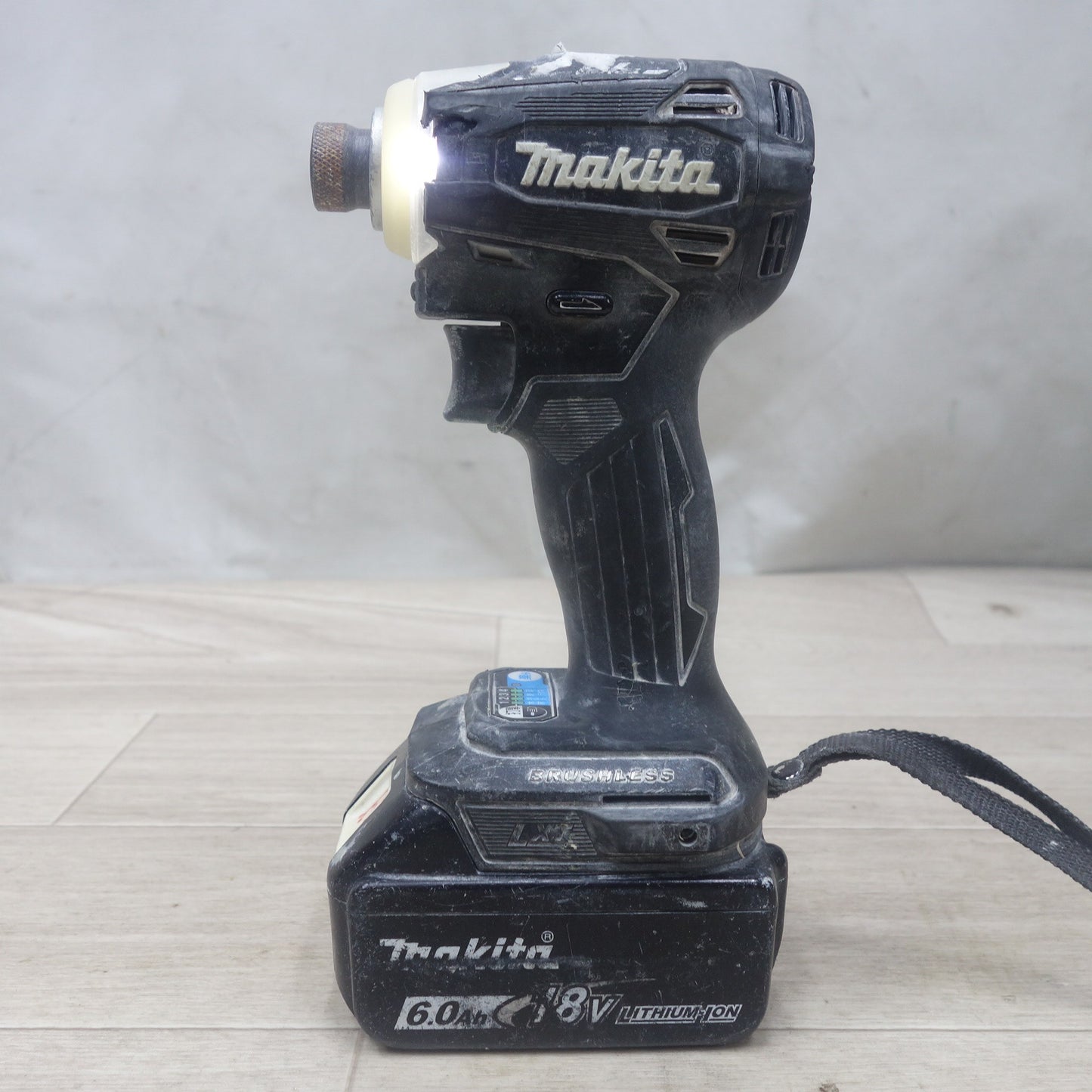 [送料無料] バッテリー2個付き◆マキタ 充電式 インパクト ドライバ TD172DRGXB 18V  電動 工具 makita◆