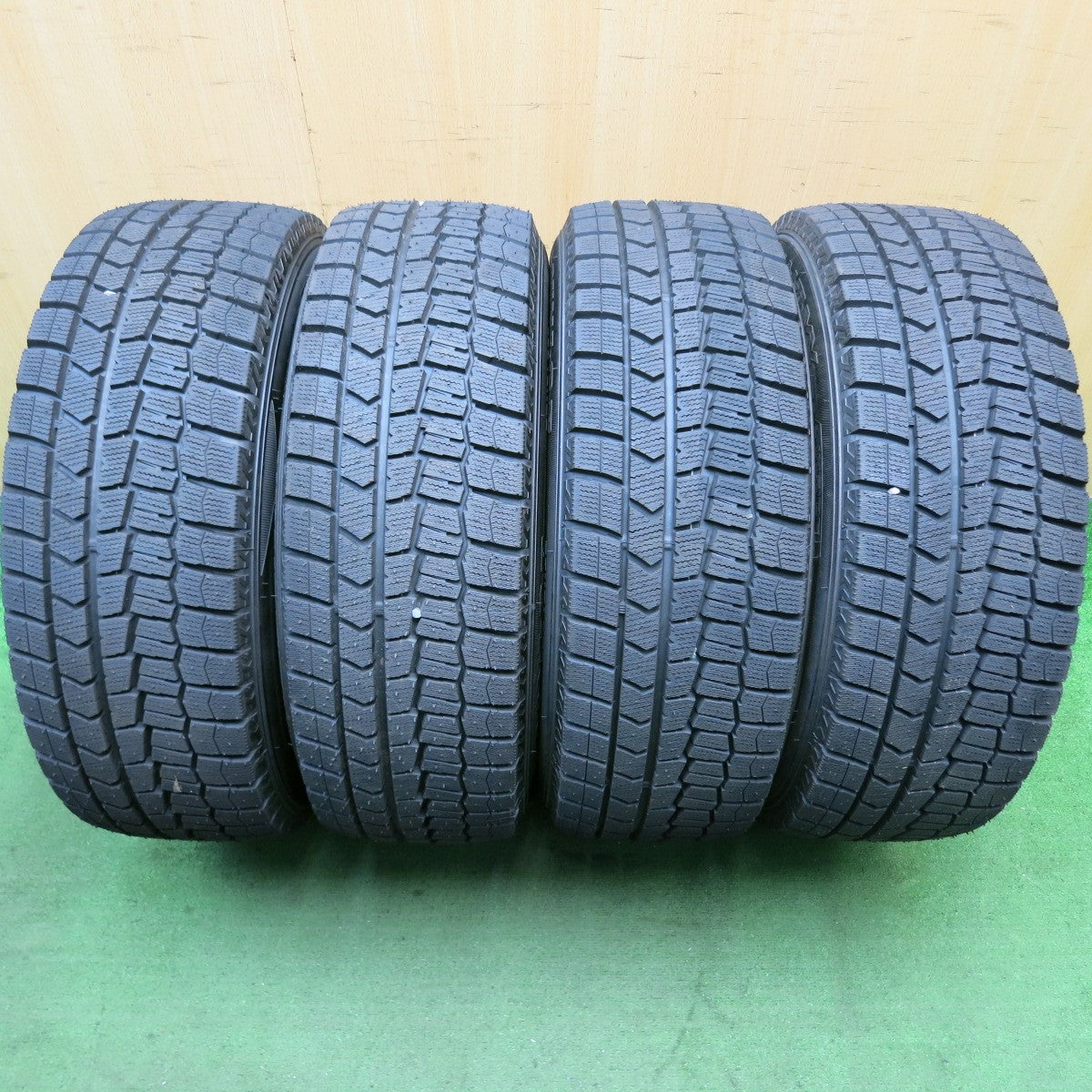 タイヤほぼ未使用！22年！キレイ★スタッドレス 215/60R16 ダンロップ ウインターマックス WM02 AZANE JL アザーネ 16インチ PCD114.3/5H★5071906HAス