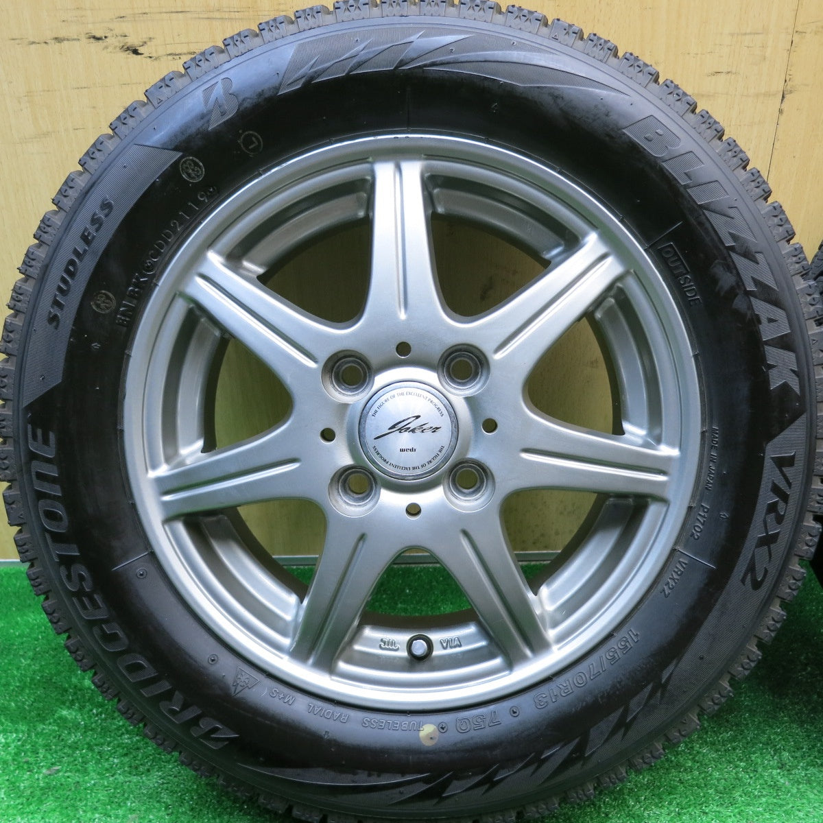バリ溝！9.5分以上★スタッドレス 155/70R13 ブリヂストン ブリザック VRX2 JOKER ジョーカー 13インチ PCD100/4H★5110608HAス