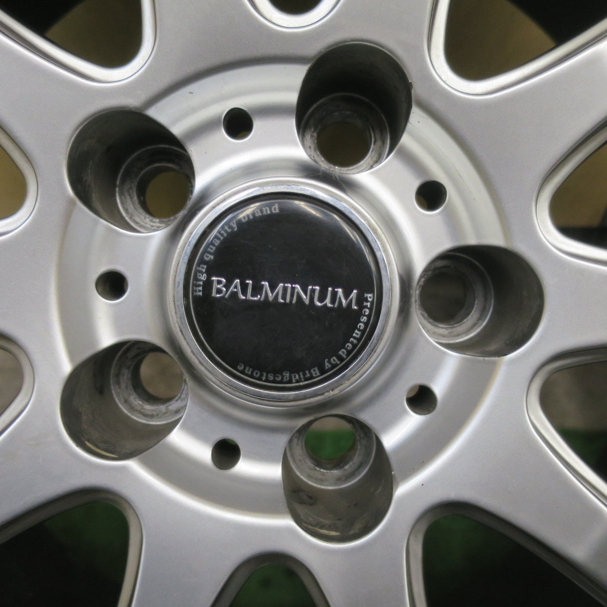 バリ溝！8.5分★スタッドレス 225/65R17 ブリヂストン ブリザック DM-V3 BALMINUM バルミナ 17インチ PCD114.3/5H★6022301TTス