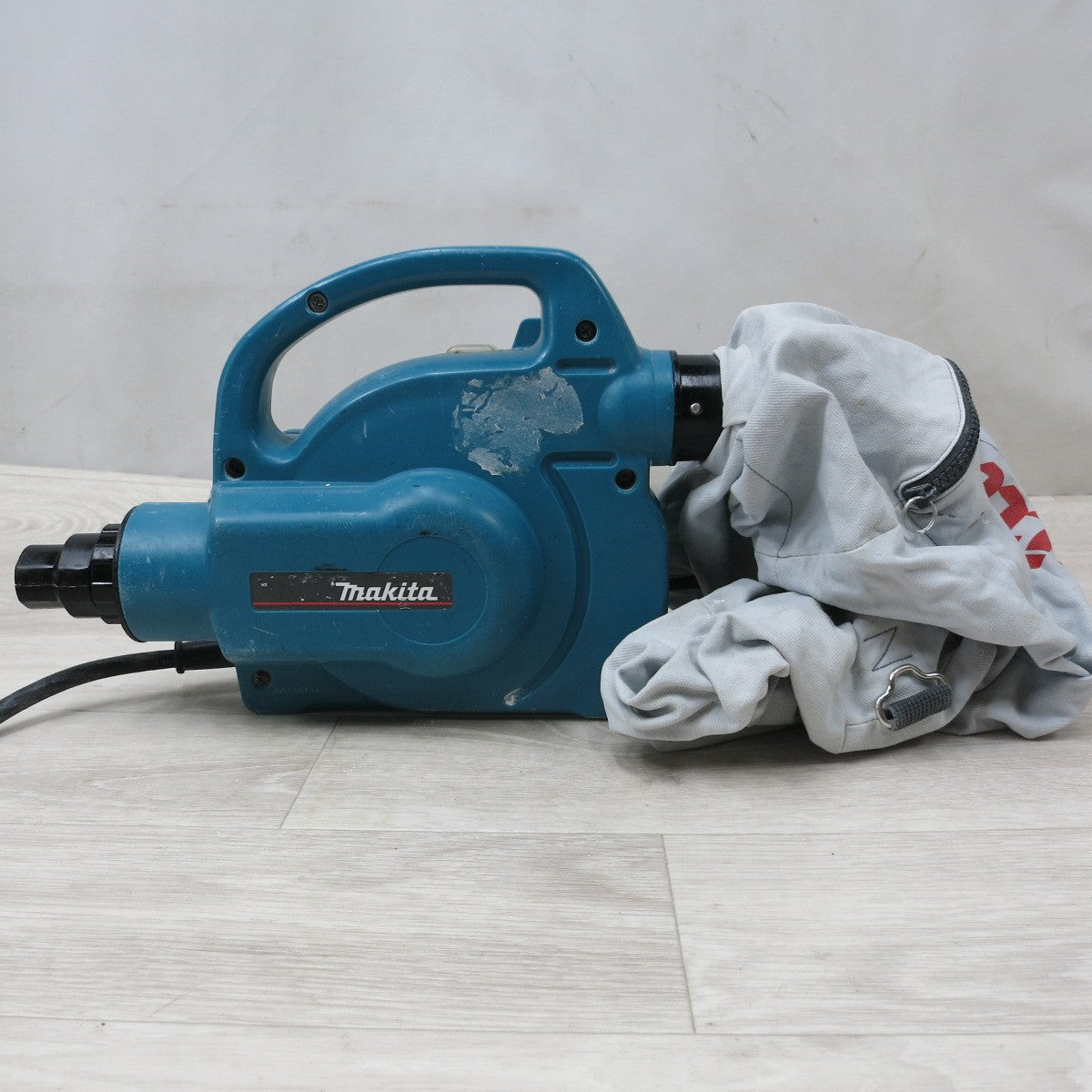[送料無料] ◆makita マキタ 携帯用 集じん機 451 屋内用 集塵機 電動工具 100V 本体のみ◆