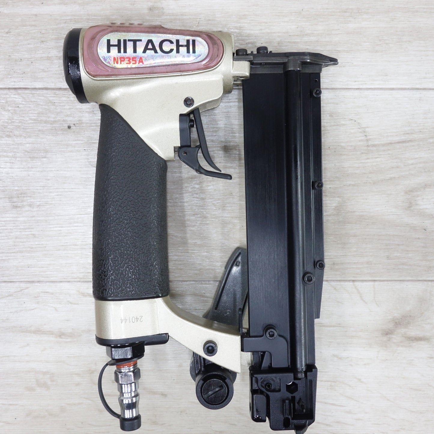 [送料無料] ◆日立 35mm 常圧 ピン 釘打機 NP35A エアー ツール 工具 ピン 釘打ち機 HITACHI◆