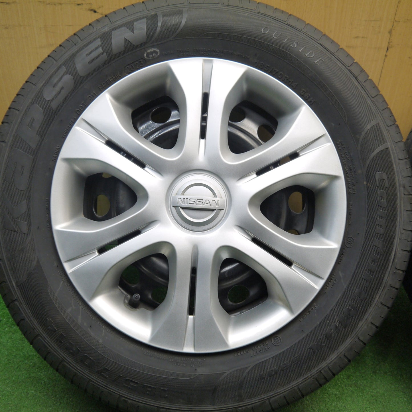 バリ溝！23年！9分★日産 ノート 純正 スチール 185/70R14 カプセン ComfortMax S801 14インチ PCD100/4H★6030206Hノ