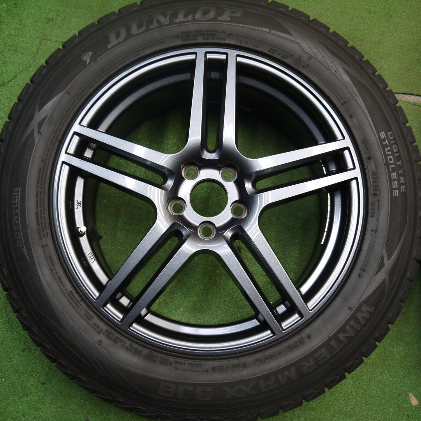 [送料無料] バリ溝！キレイ！9.5分★ボルボ 等 Euro design 235/60R18 スタッドレス ダンロップ ウインターマックス SJ8 ユーロデザイン 18インチ PCD108/5H★5040109Hス