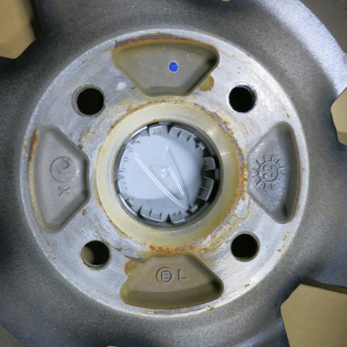 [送料無料] キレイ★ダイハツ タフト 純正 ホイール 15インチ 15×4.5J PCD100/4H★5012201SYホ