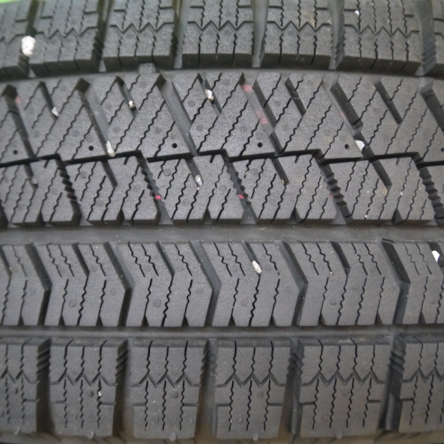 [送料無料] バリ溝！23年！キレイ！ほぼ10分★スタッドレス 175/65R15 ブリヂストン ブリザック VRX2 LEBEN レーベン 15インチ PCD100/4H★4102908Hス