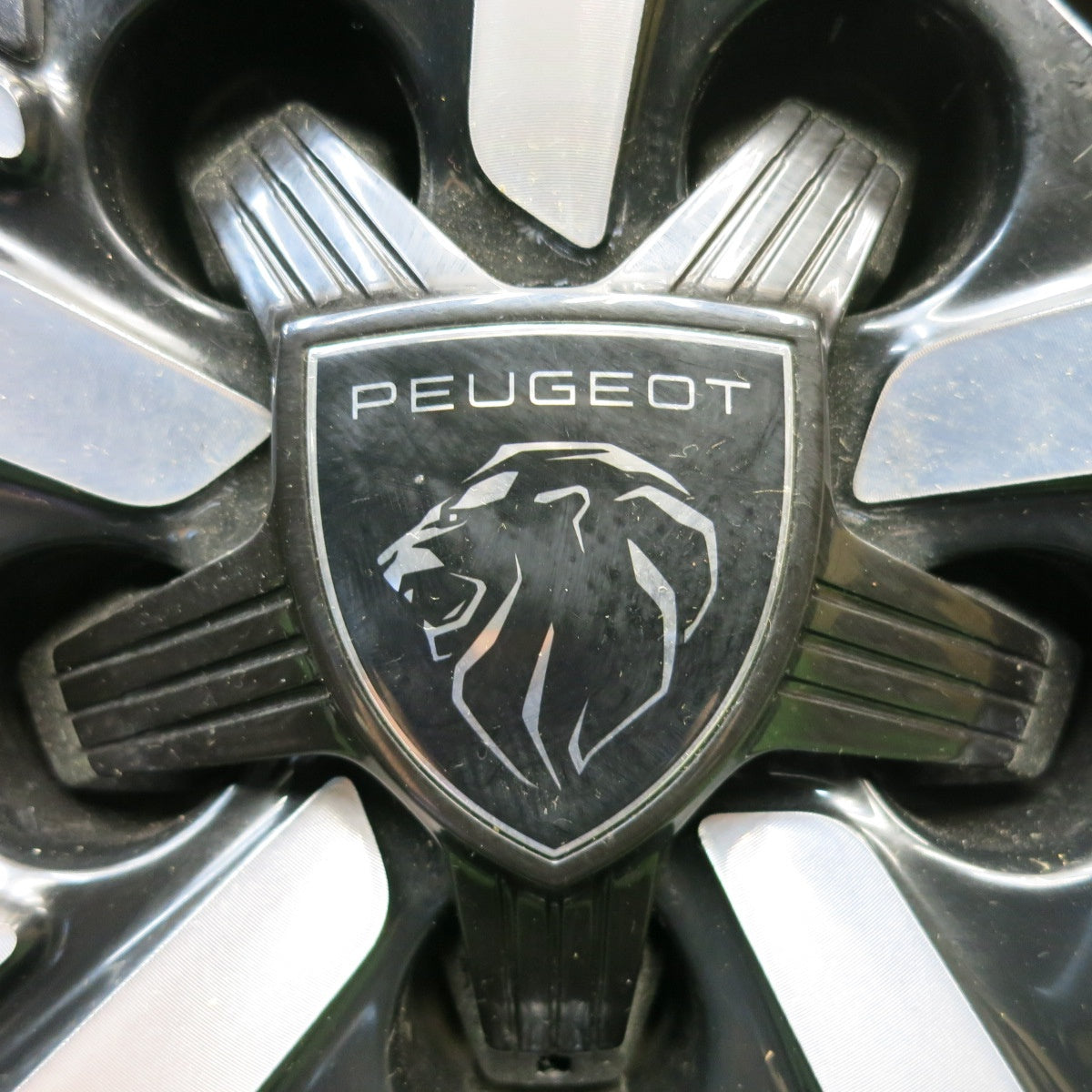 4本価格！24年◎プジョー 308 GT 純正 225/40R18 ミシュラン プライマシー4 S1 ピレリ POWERGY 18インチ PCD108/5H◎6062506HAノ
