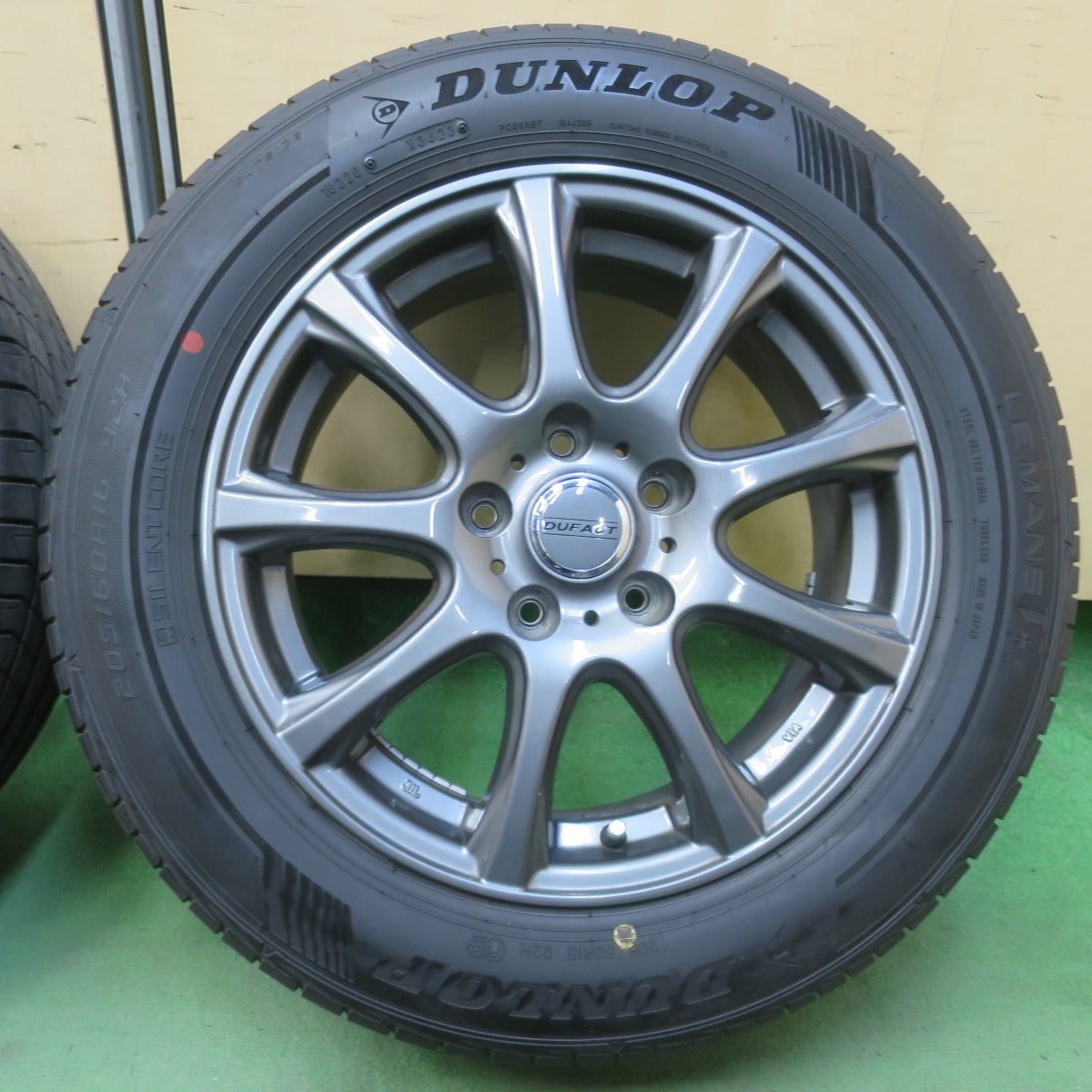 ほぼ未使用！24年！キレイ★205/60R16 ダンロップ LE MANS V+ DUFACT ルマン5+ デュファクト 16インチ PCD114.3/5H★6032602イノ