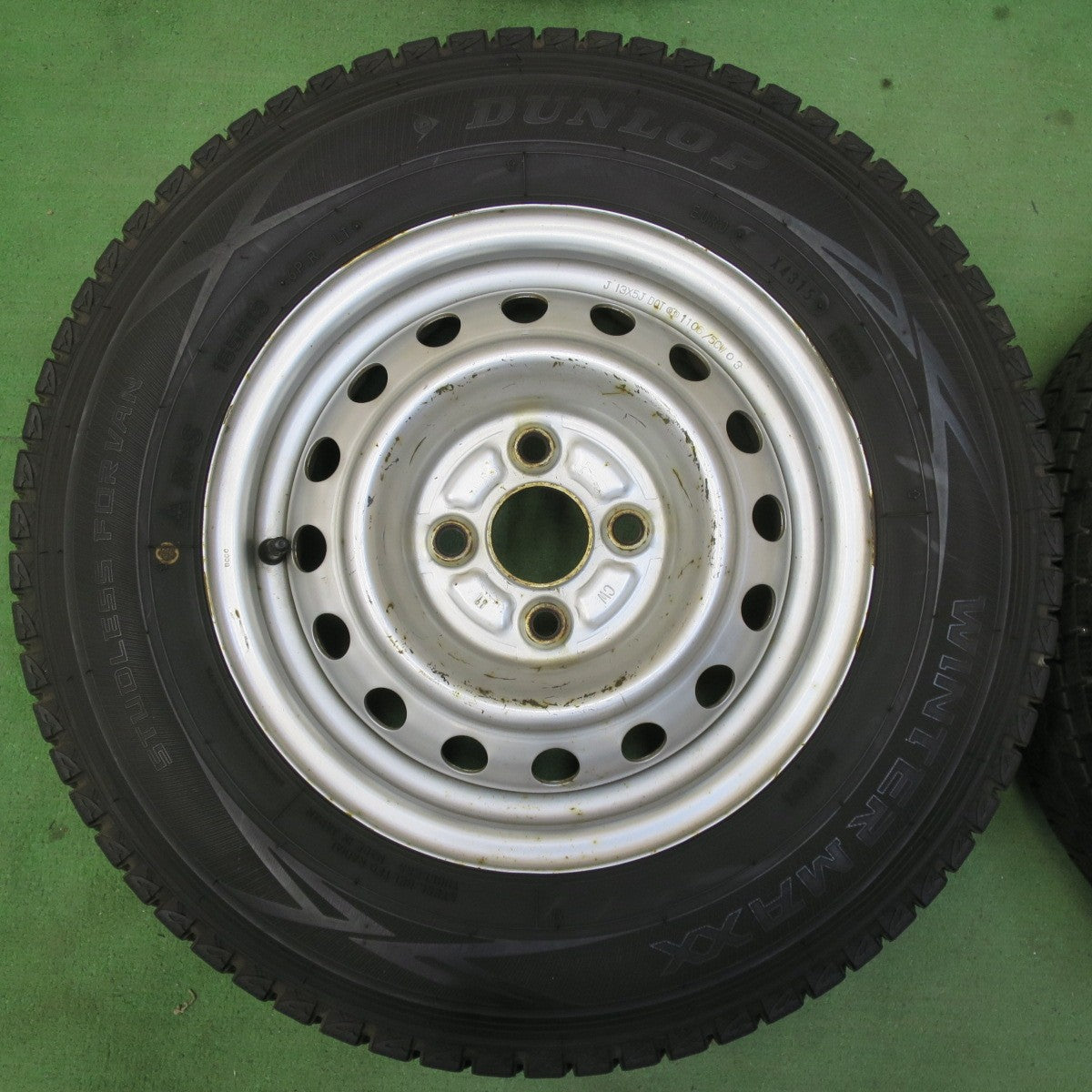 バリ溝！9.5分★スタッドレス 165R13 6PR ダンロップ ウインターマックス SV01 スチール 13インチ PCD100/4H★5061805イス