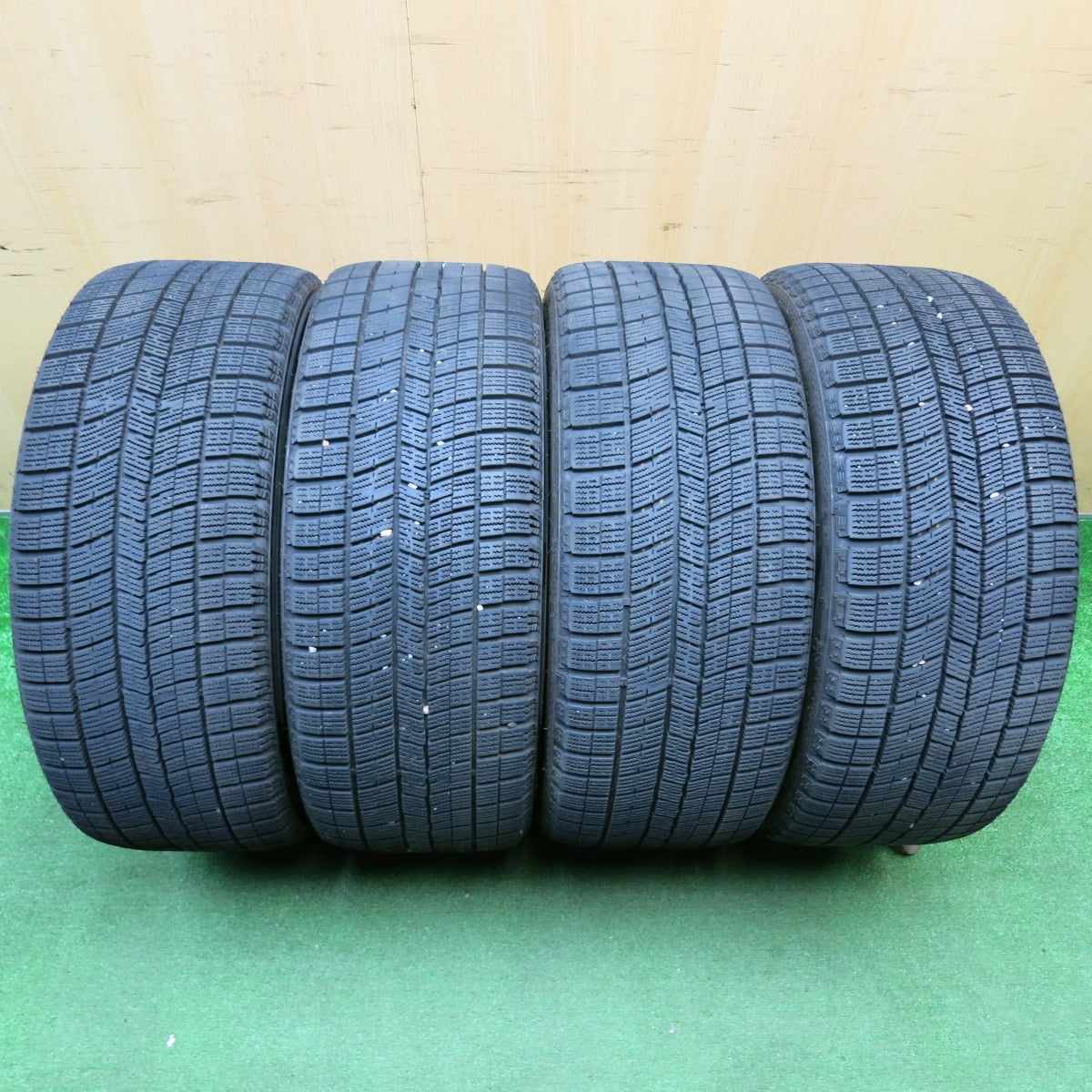 バリ溝！23年！9.5分★ホンダ FK7 シビック 純正 235/40R18 スタッドレス ナンカン アイスアクティバ AW-1 18インチ PCD114.3/5H★5121406HAス