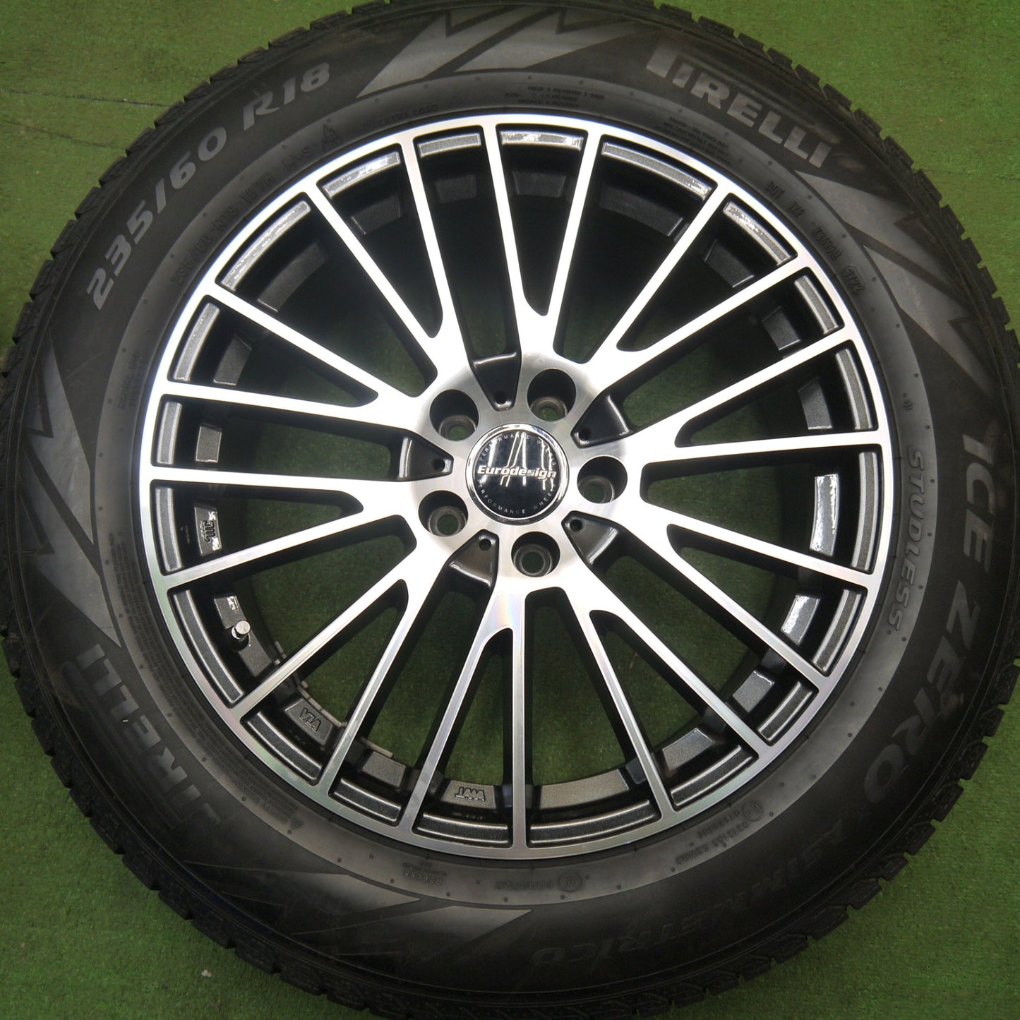 バリ溝！22年！キレイ！9.5分以上★アウディ Q5 等 Eurodesign CALWER 235/60R18 スタッドレス ピレリ アイスゼロ アシンメトリコ ユーロデザイン カルヴァー 18インチ PCD112/5H★6021703Hス