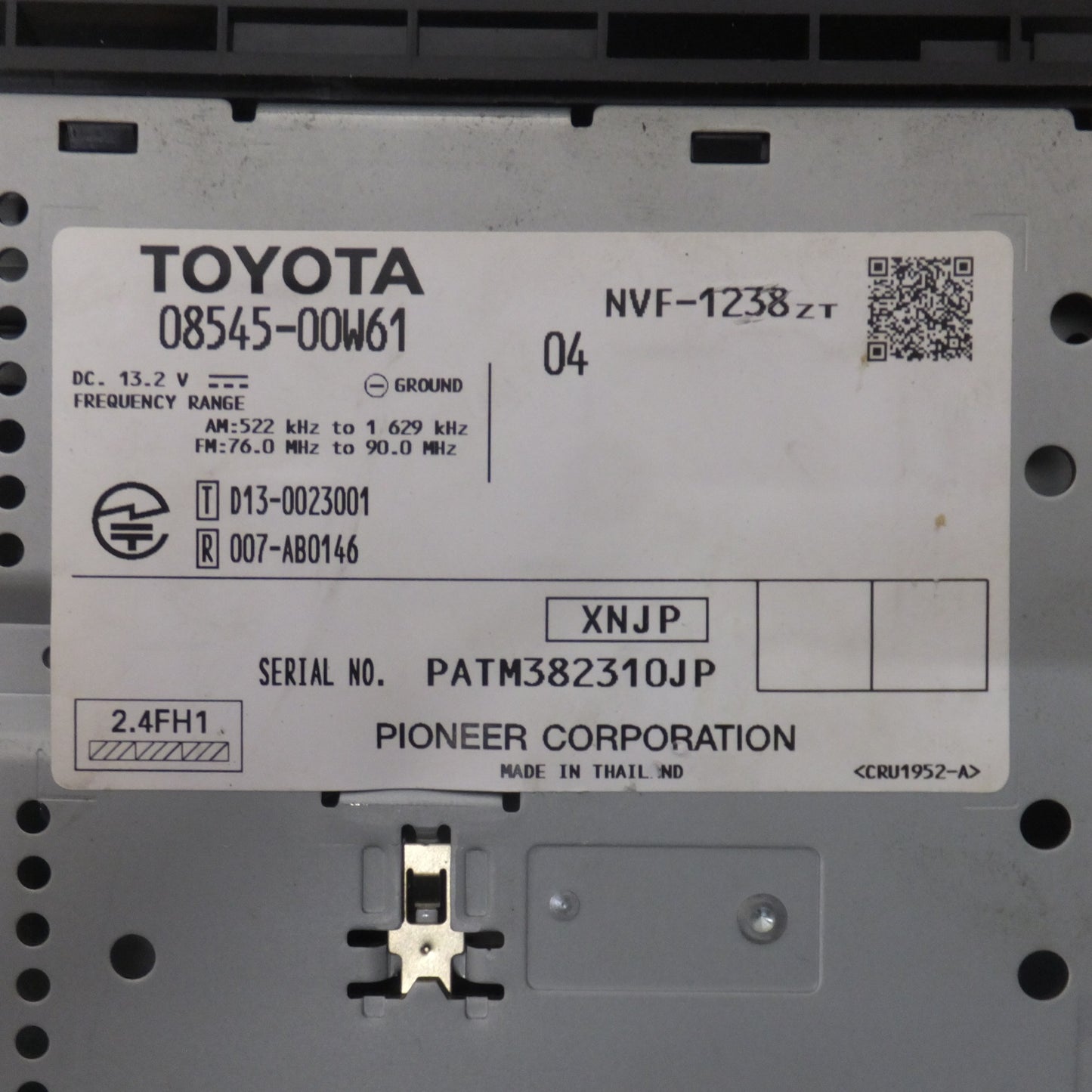 [送料無料] 現状品★パイオニア製 トヨタ 純正 SDナビゲーション NSCP-W64 08545-00W61(47)★