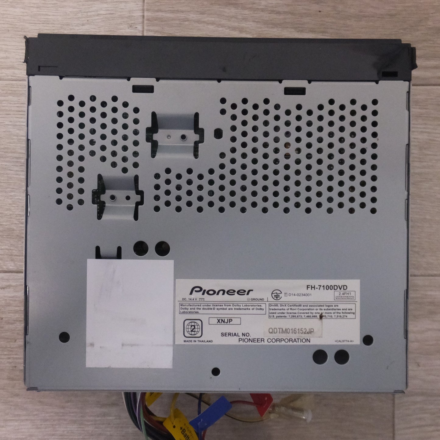 [送料無料] ★カロッツェリア carrozzeria AVメインユニット FH-7100DVD ディスプレイオーディオ[34]★