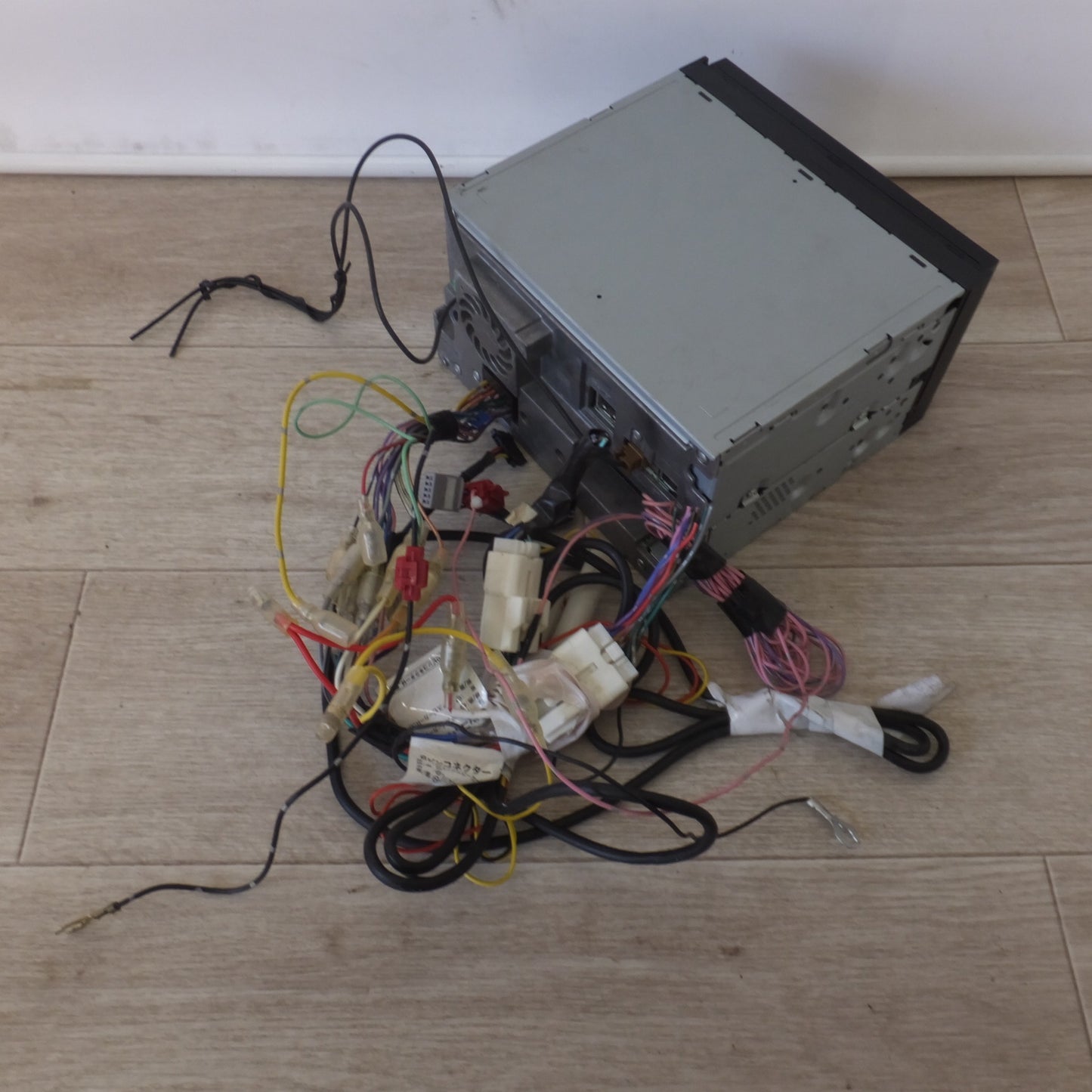 [送料無料] ★カロッツェリア carrozzeria カーナビ 楽ナビ AVIC-MRZ03-2[8]★