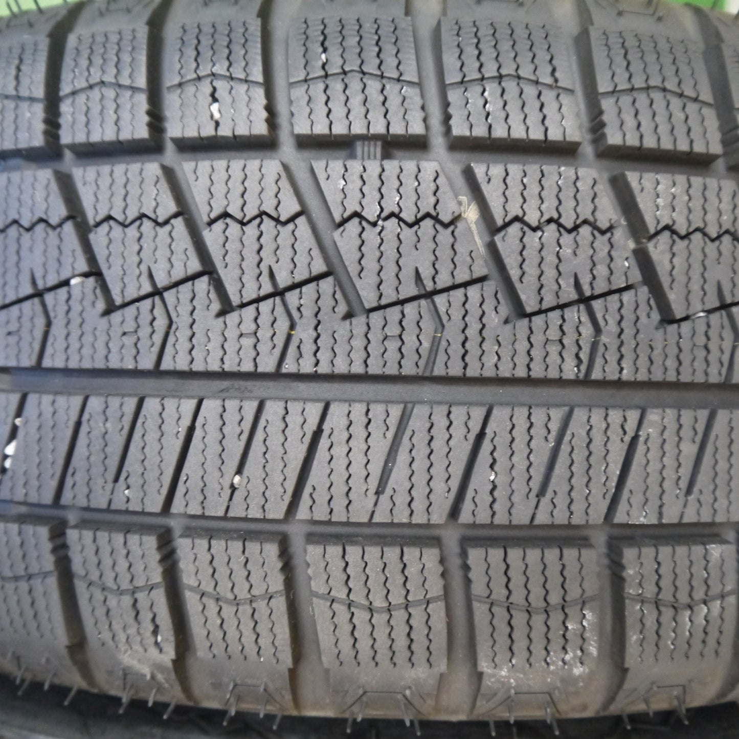 バリ溝！24年！9.5分★スバル GP インプレッサ 純正 205/50R17 スタッドレス ネクセン ウィンガード ice2 17インチ PCD100/5H★6060902Hス