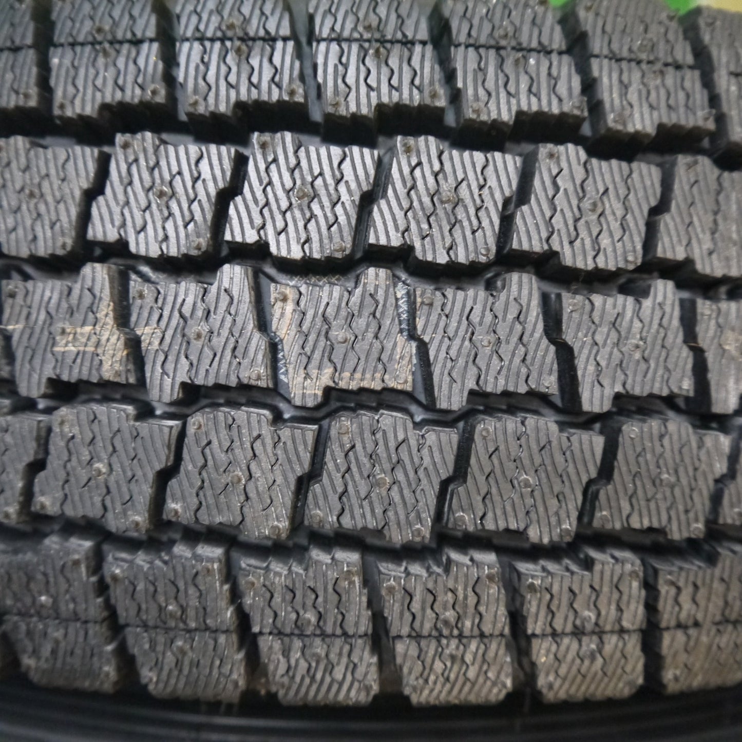 ほぼ未使用★ダイハツ 純正 スチール タウンエース ハイゼット 等 165R13 8PR スタッドレス グッドイヤー アイスナビ CARGO カーゴ 13インチ PCD114.3/5H★6012704Hス