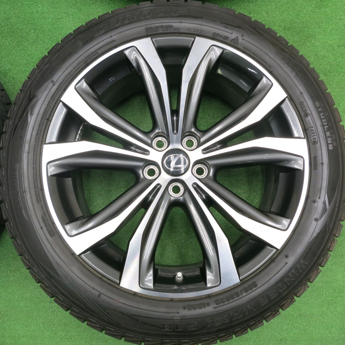 [送料無料] センサー付！バリ溝！キレイ！9.5分★レクサス RX バージョンL 純正 235/55R20 スタッドレス ダンロップ ウインターマックス SJ8 PCD114.3/5H★4102802HAス