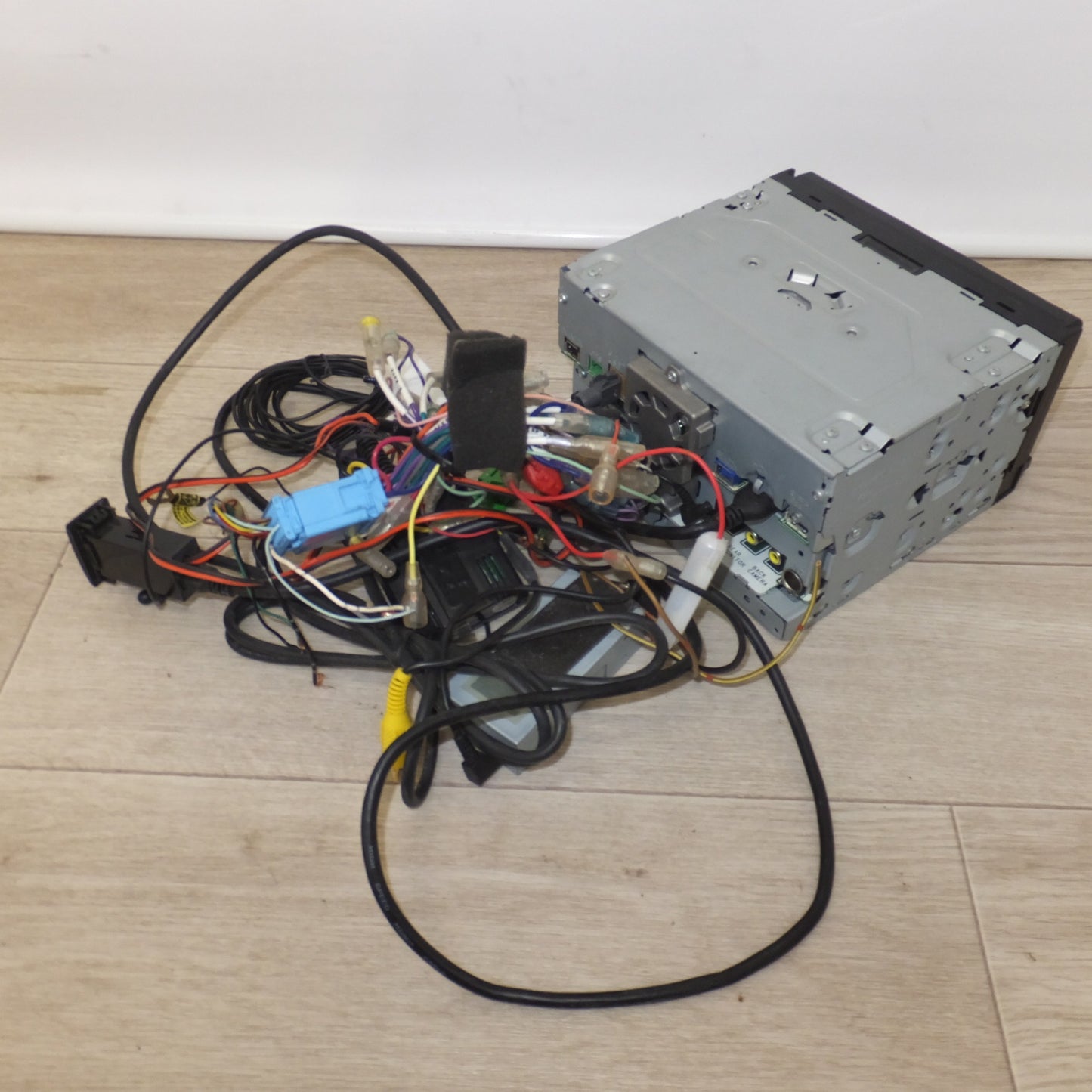 [送料無料] ★カロッツェリア carrozzeria AV一体型メモリーナビゲーション AVIC-RZ09[14]★