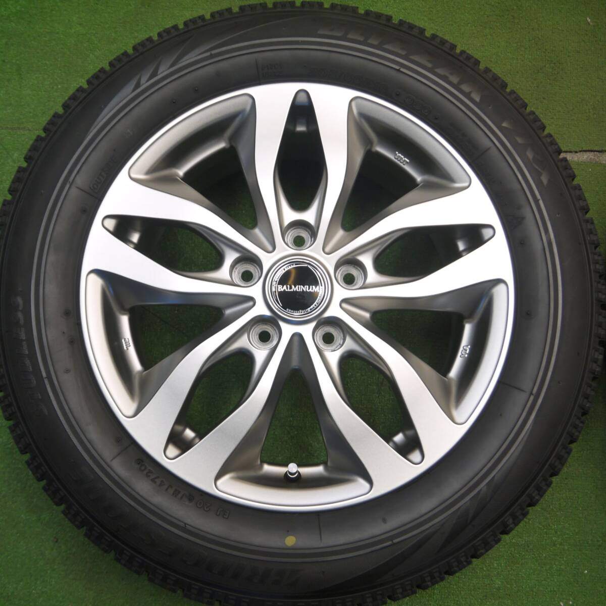 バリ溝！キレイ！9.5分★スタッドレス 205/60R16 ブリヂストン ブリザック VRX BALMINUM バルミナ 16インチ PCD114.3/5H★5022610Hス