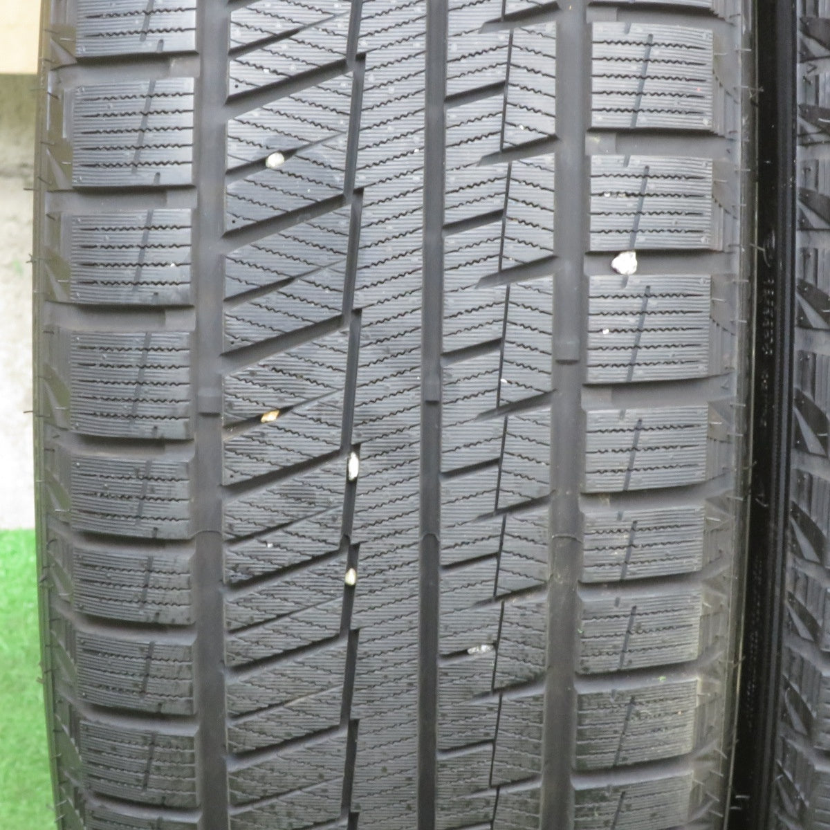 バリ溝！24年！キレイ！ほぼ10分★スタッドレス 195/45R17 グリップマックス GRIP ICE X ESTROSA エステローザ 17インチ PCD114.3/5H★6041404TTス