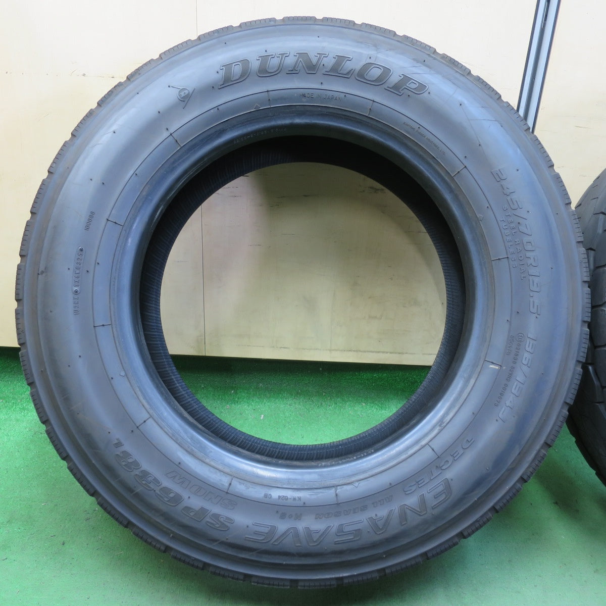 新車外し！25年！ほぼ未使用★トラック タイヤ 245/70R19.5 136/134J ダンロップ エナセーブ SP638L DECTES デクテス オールシーズン 19.5インチ★5052610イスタ