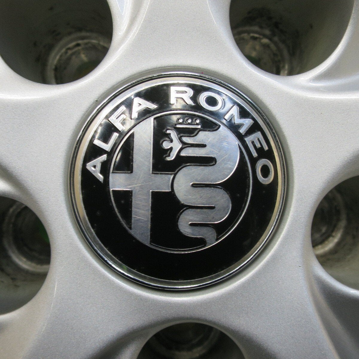 センサー付！キレイ★アルファロメオ ジュリア 純正 225/45R18 255/40R18 スタッドレス ピレリ アイスアシンメトリコ 18インチ PCD110/5H★5020310イス