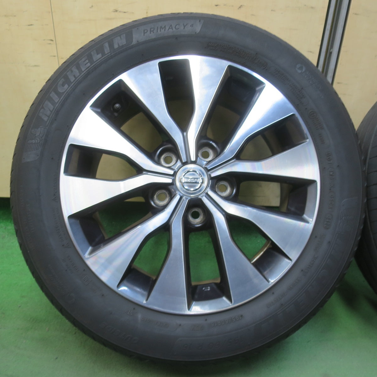 キレイ！22年★日産 C27 セレナ ハイウェイスター 純正 195/60R16 ミシュラン プライマシー4 16インチ PCD114.3/5H★6031601イノ