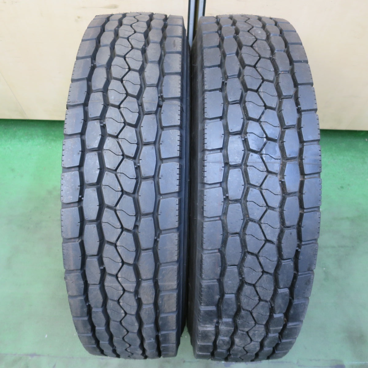 未使用！2本★トラック タイヤ 225/80R17.5 123/122L ブリヂストン M800 ミックス オールシーズン 17.5インチ★6060102イスタ